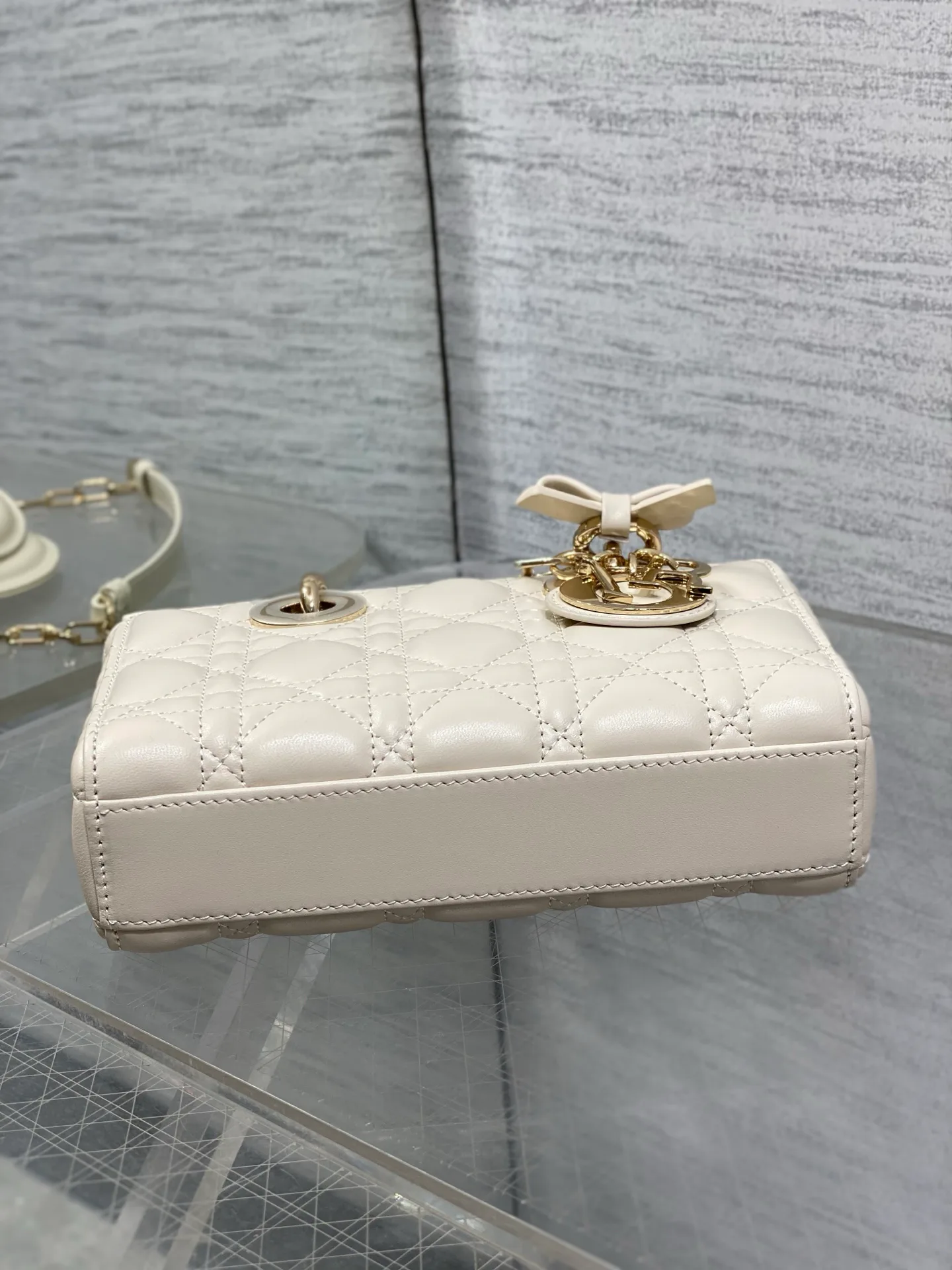 Women's Classic Handbags CHRISTIAN DIOR 18070563