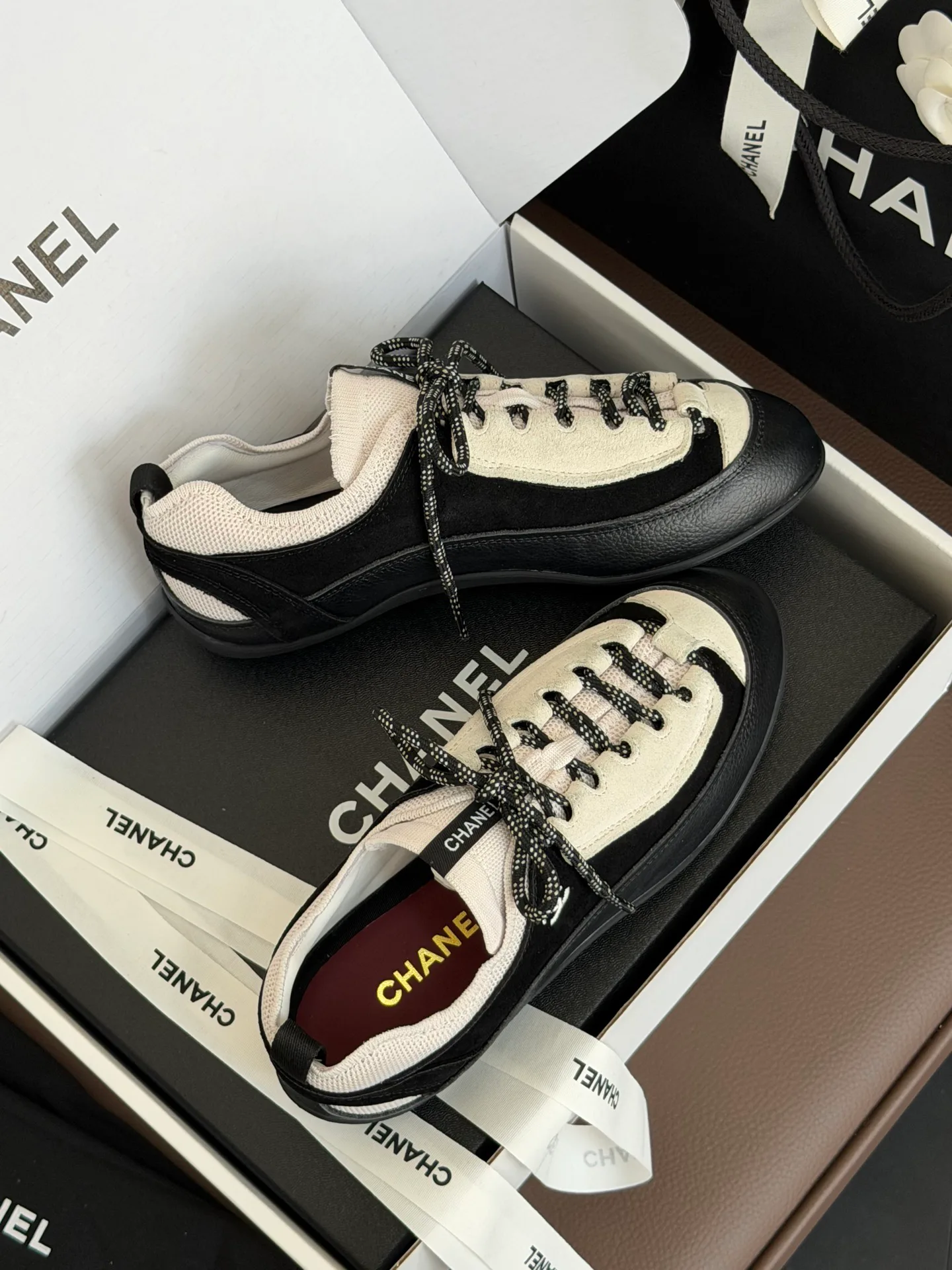 Women's Sneakers CHANEL 18073597