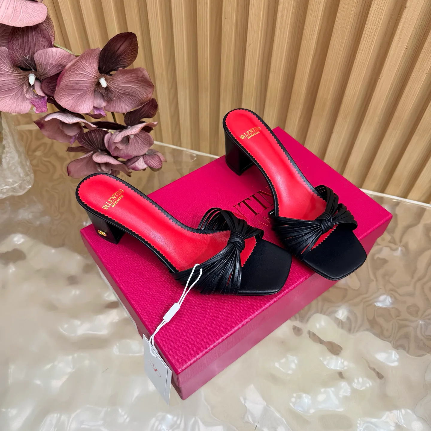 Women's Open-Toe Sandals VALENTINO 17728237