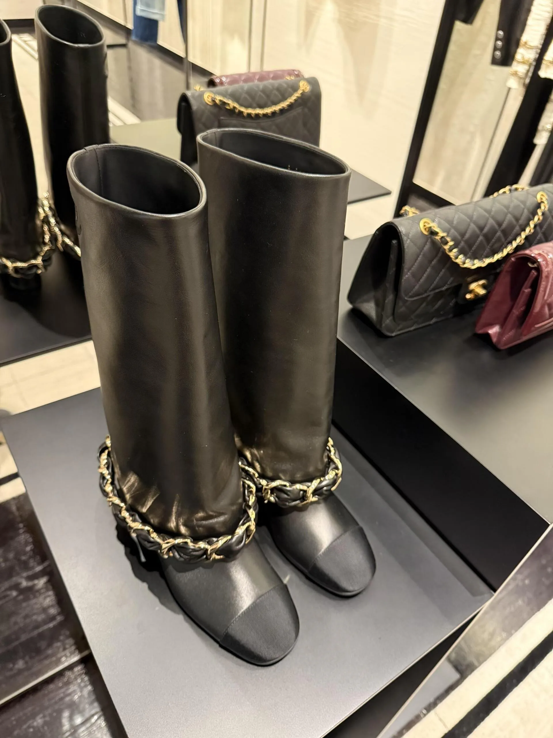 Women's Boots CHANEL 18199030