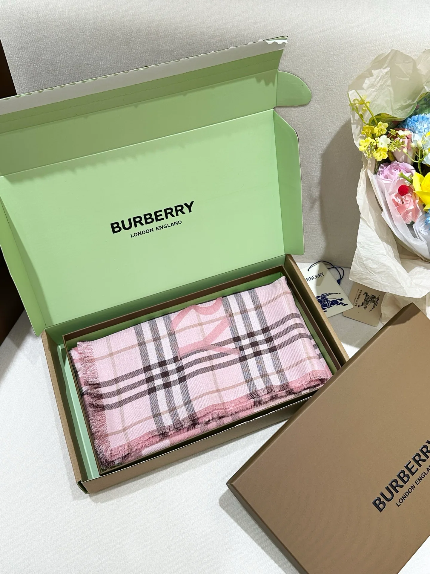 Scarves BURBERRY 17991553