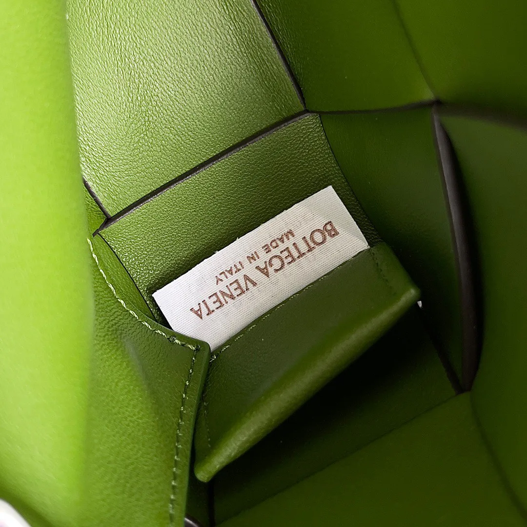 Women's Classic Handbags BOTTEGA VENETA 17748046