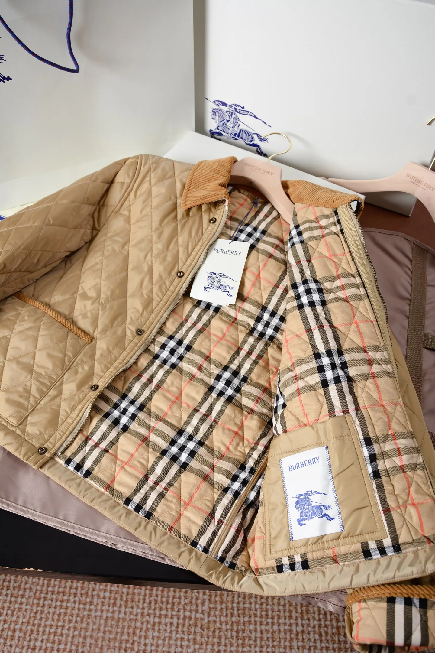 Women's Jackets And Down Jackets BURBERRY 18512998