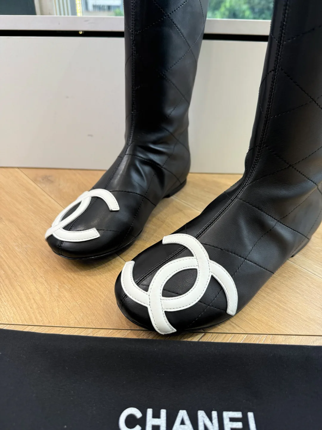 Women's Boots CHANEL 18053101