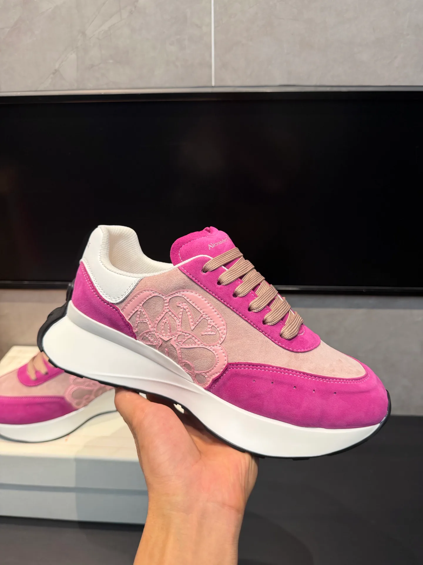 Women's Sneakers ALEXANDER MCQUEEN 18363888