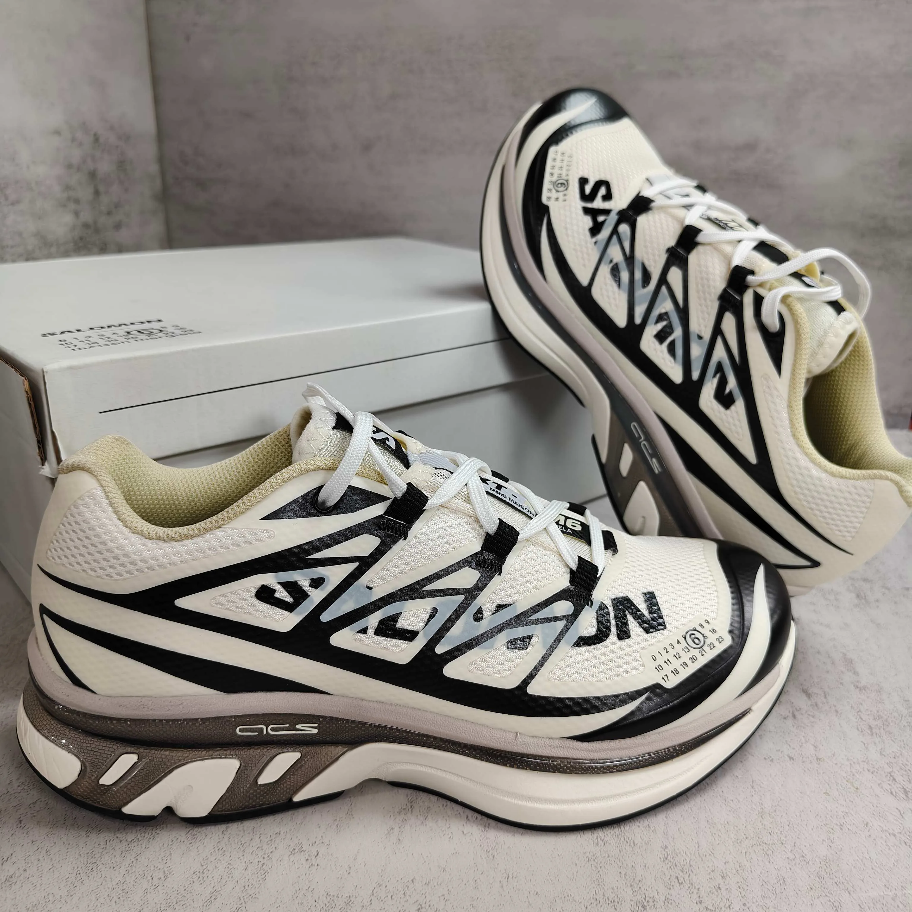 Women's Sneakers MAISON MARGIELA 18039834