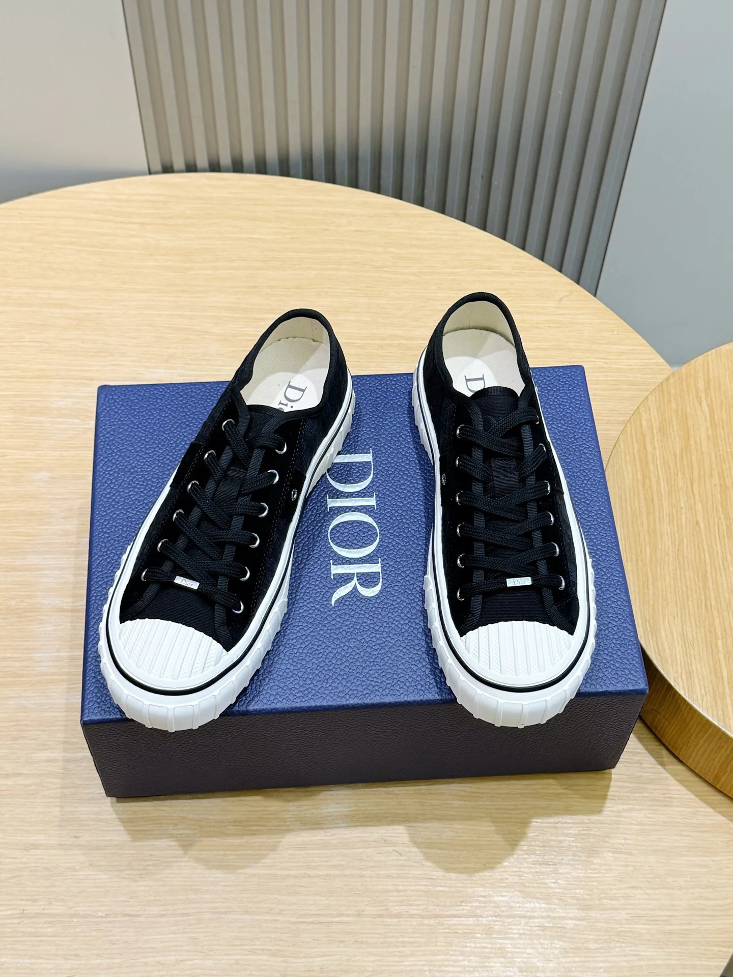 Men's Sneakers CHRISTIAN DIOR 18101564
