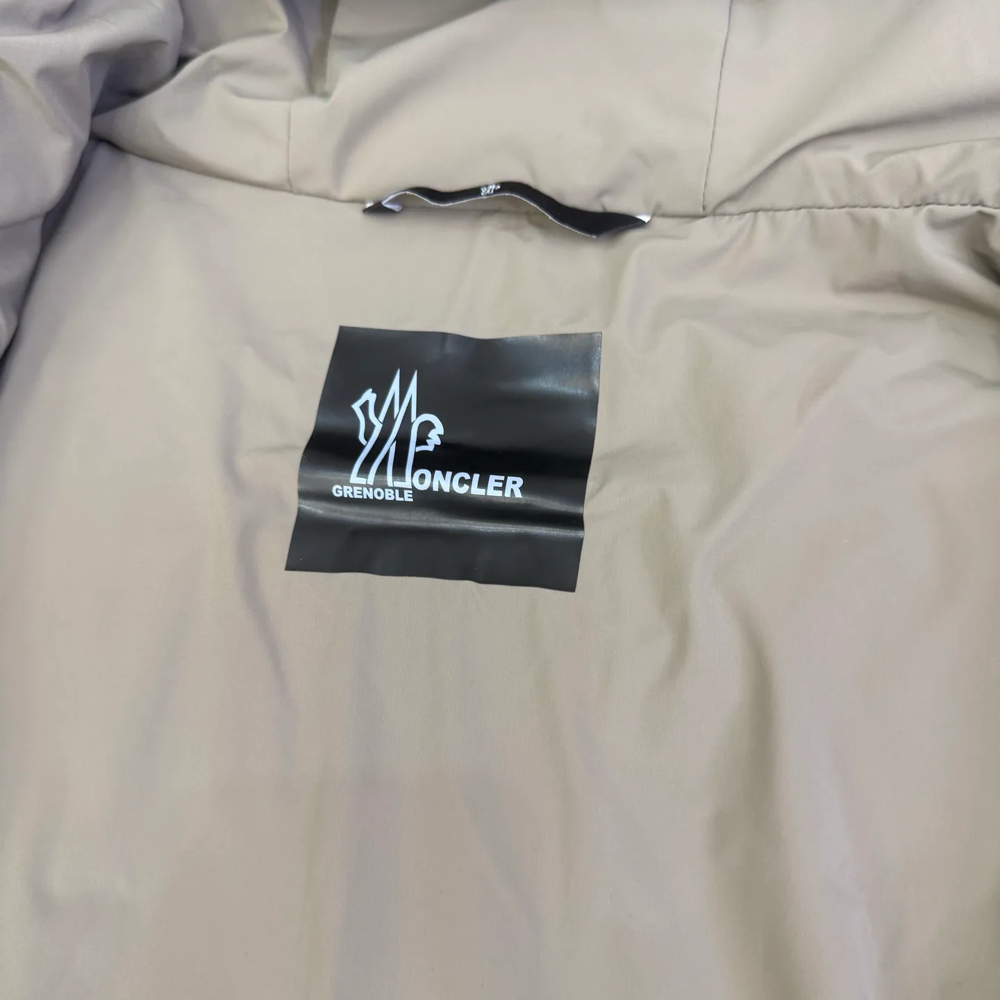 Куртки И Пуховики Мужские Moncler 18615027