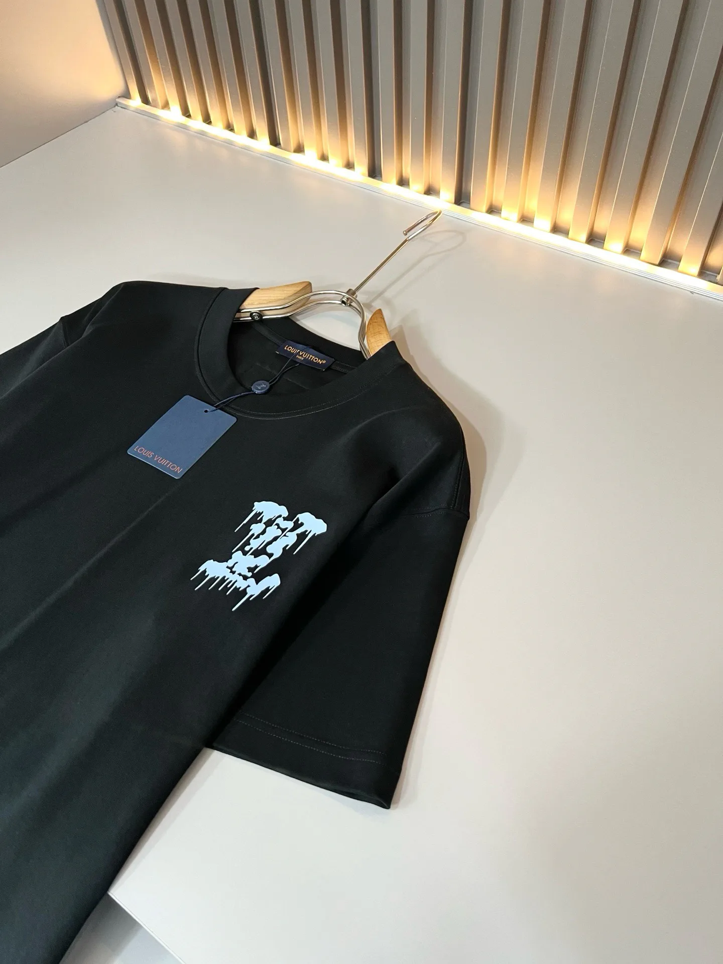 Men's T-Shirts LOUIS VUITTON 18243908
