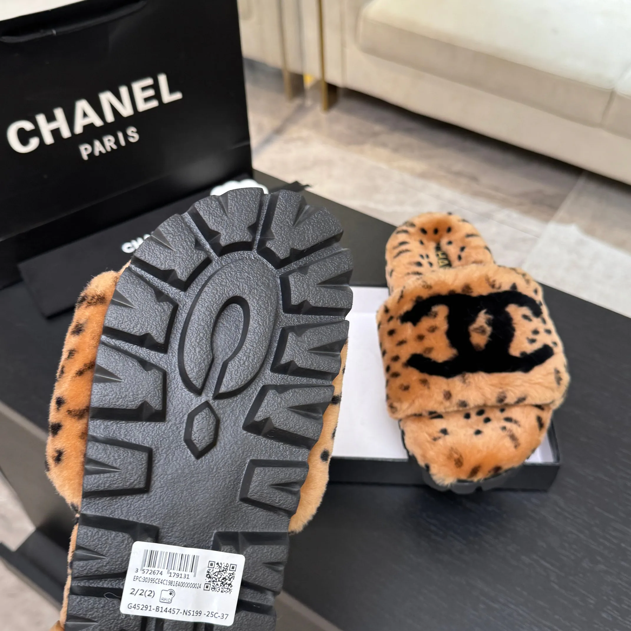Women's Slippers CHANEL 18062750