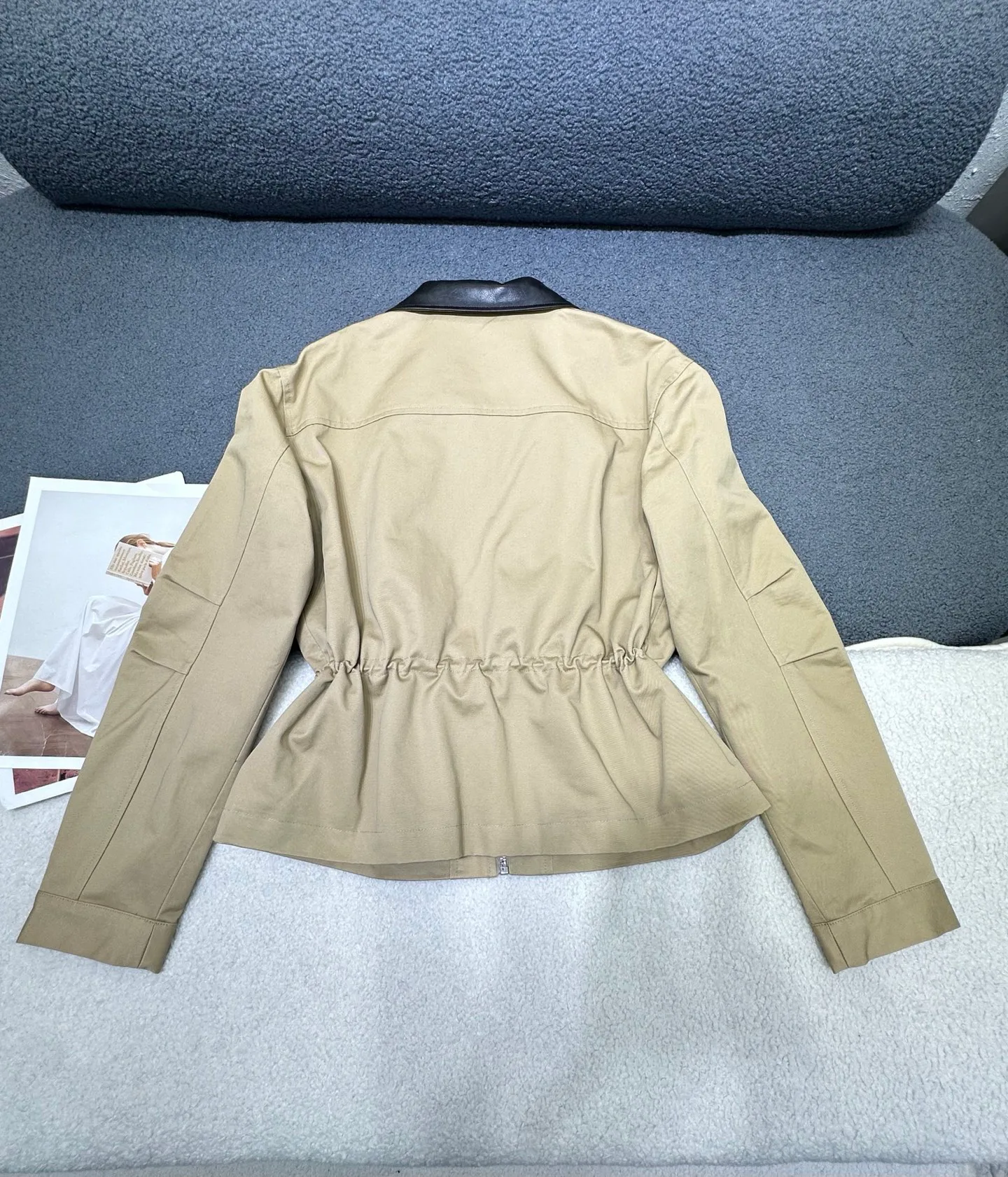 Women's Jackets And Down Jackets PRADA 18331680