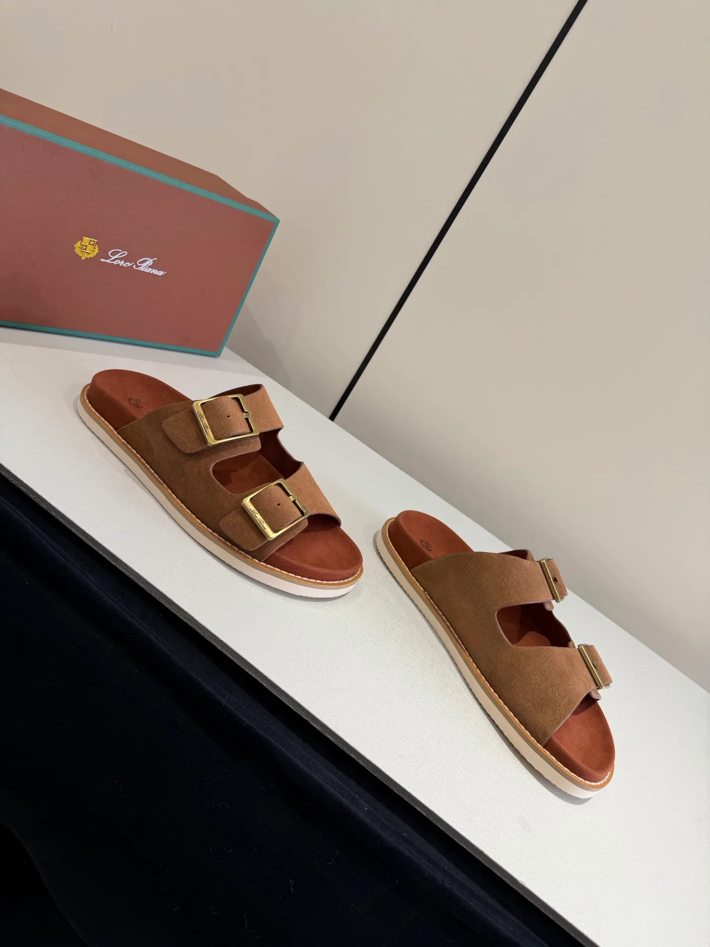 Men's Flip-Flops LORO PIANA 17464197