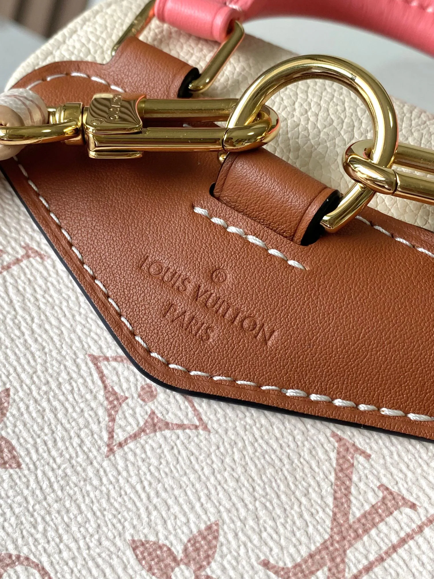 Women's Classic Handbags LOUIS VUITTON 17906937