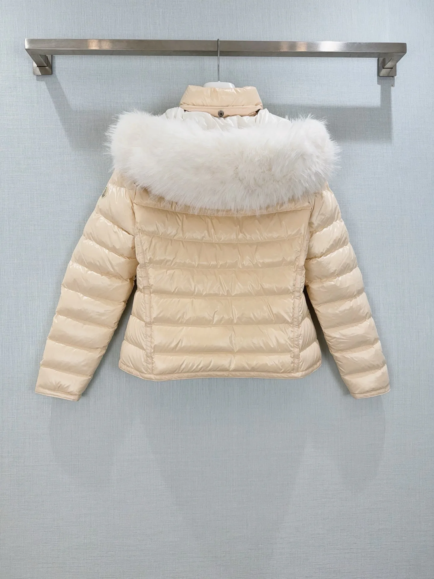 Куртки И Пуховики Женские Moncler 18571748