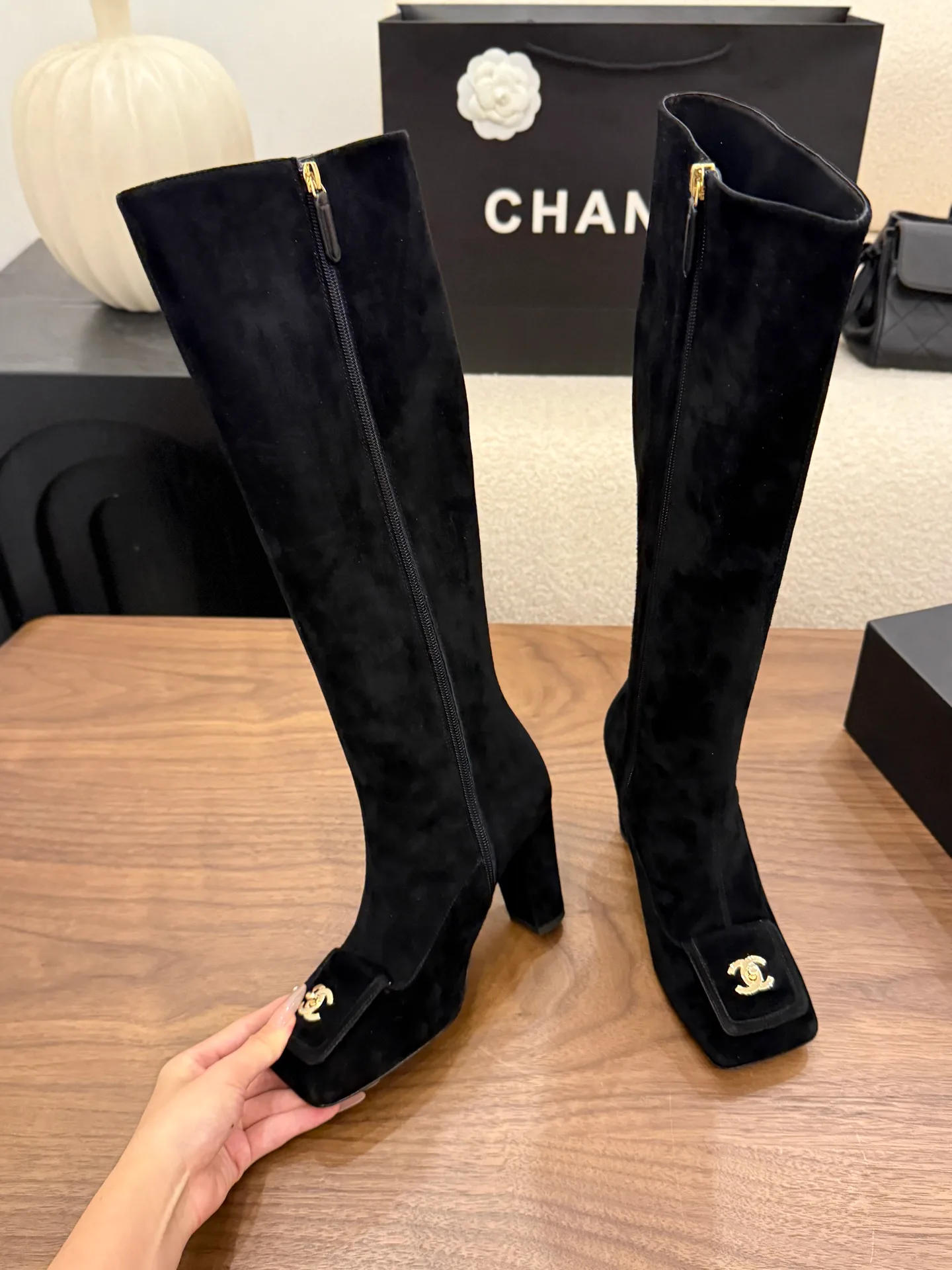 Women's Boots CHANEL 18440768