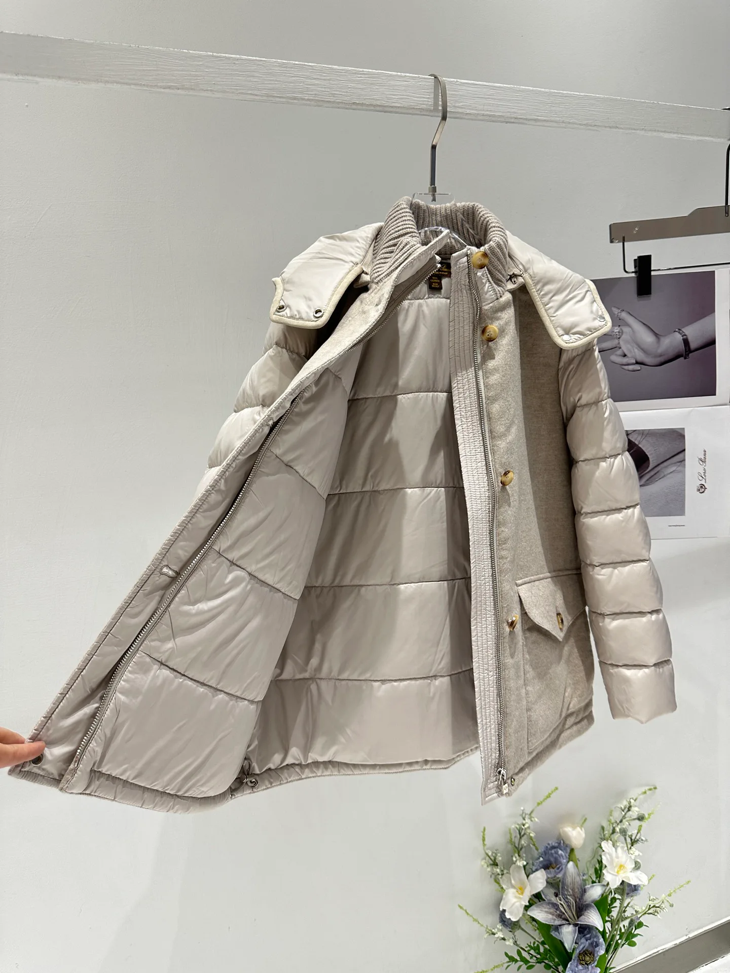 Women's Jackets And Down Jackets LORO PIANA 18082696