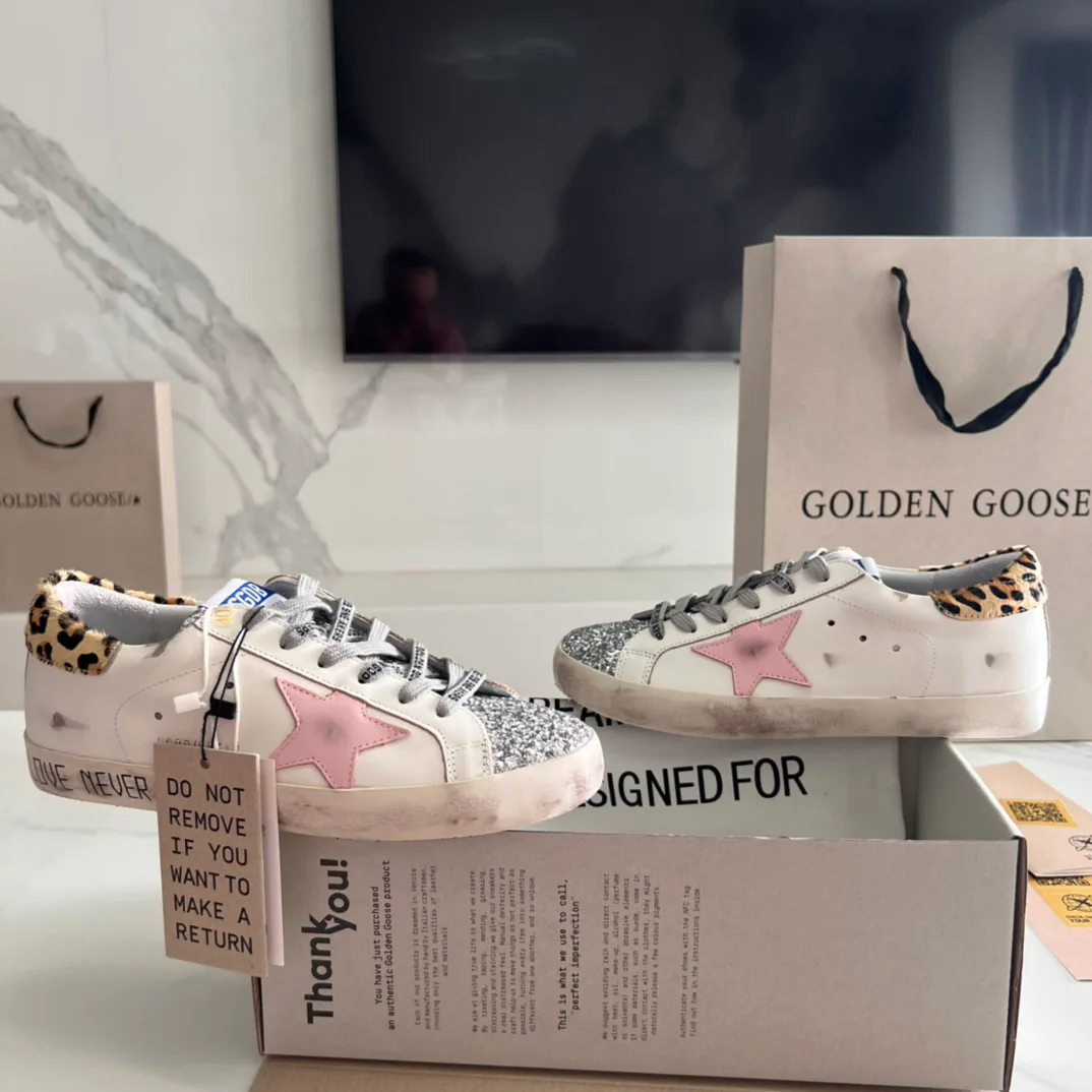 Women's Sneakers GOLDEN GOOSE 16995648