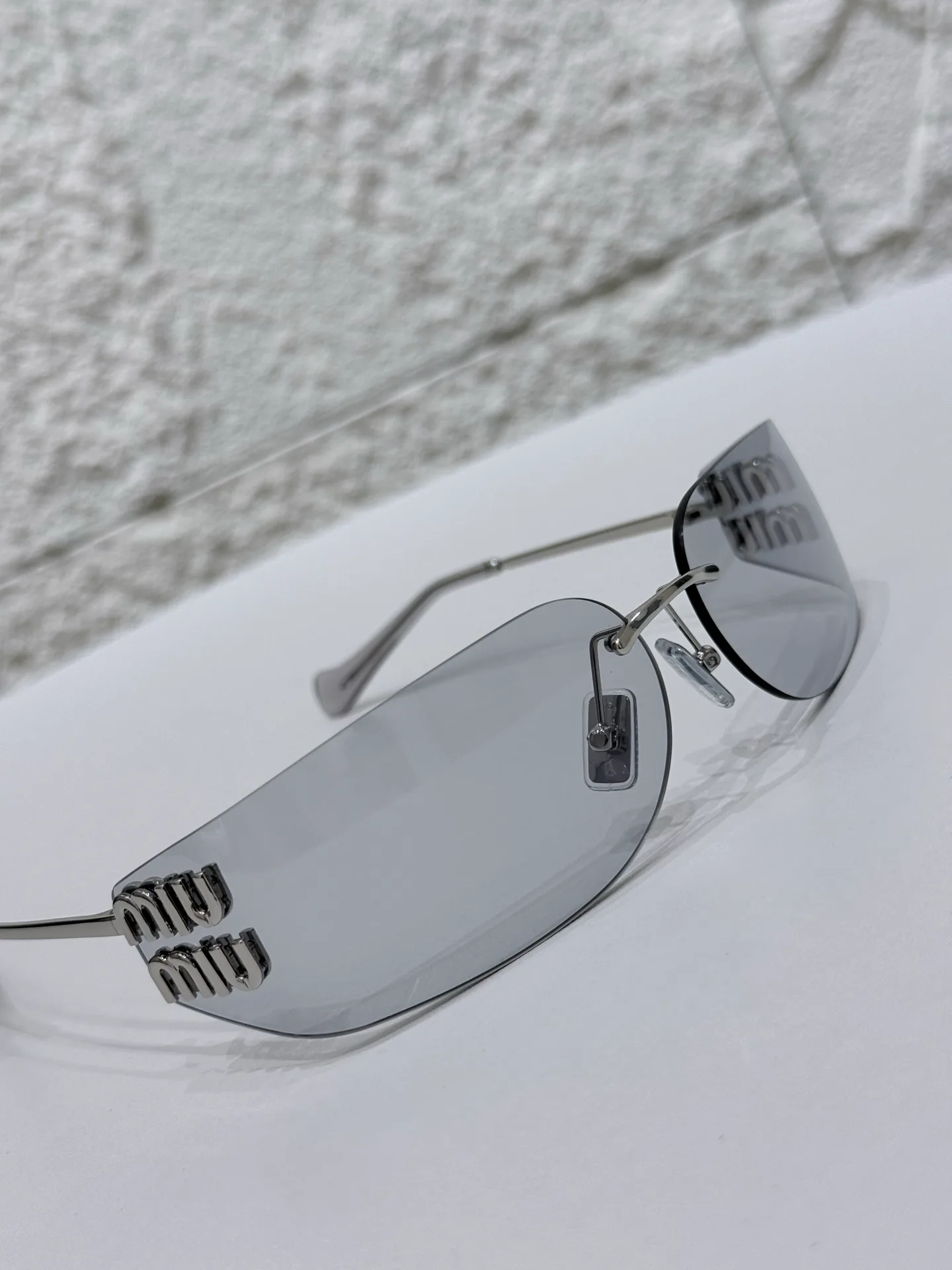 Glasses MIU MIU 16951426