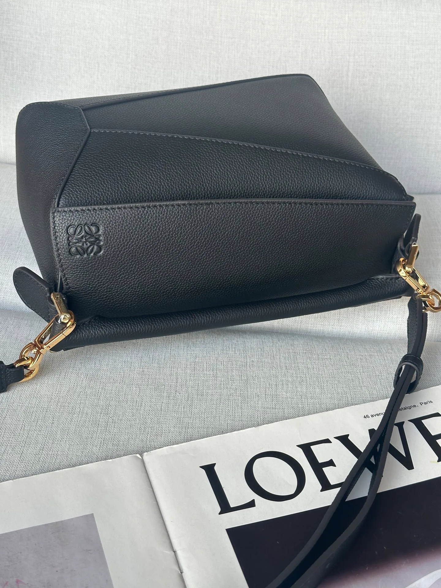 Women's Classic Handbags LOEWE 17303173