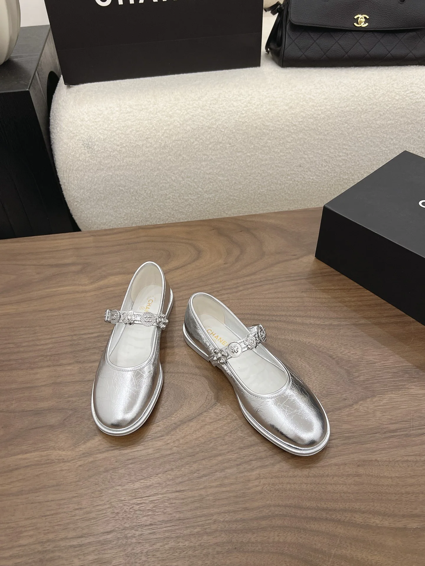Women's Heels CHANEL 17303649