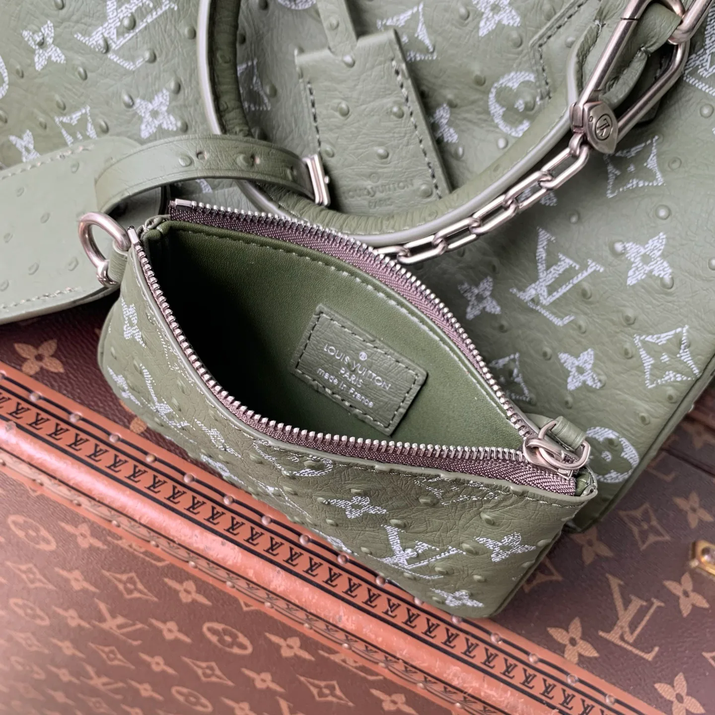 Women's Classic Handbags LOUIS VUITTON 18147447