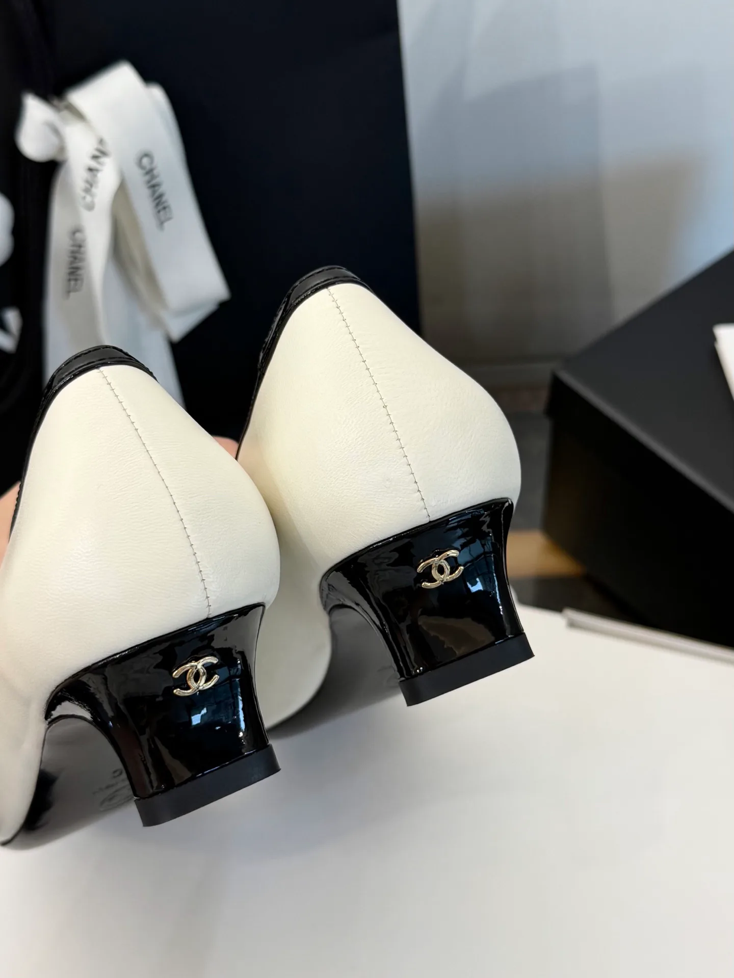 Women's Heels CHANEL 18006456