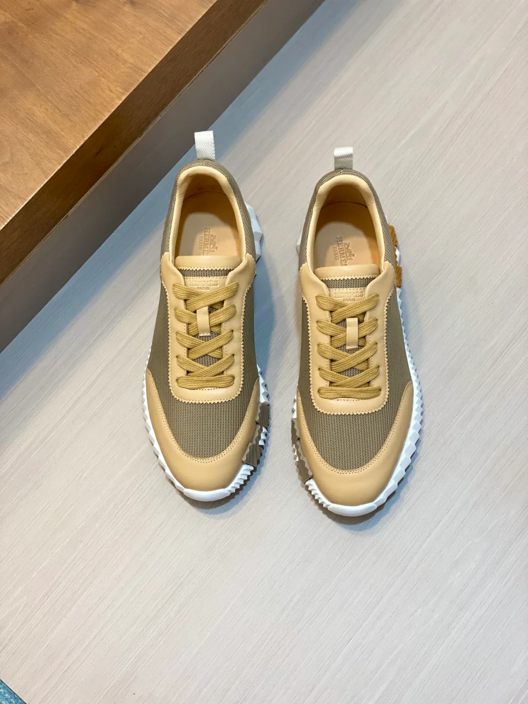 Men's Sneakers HERMES 18039712