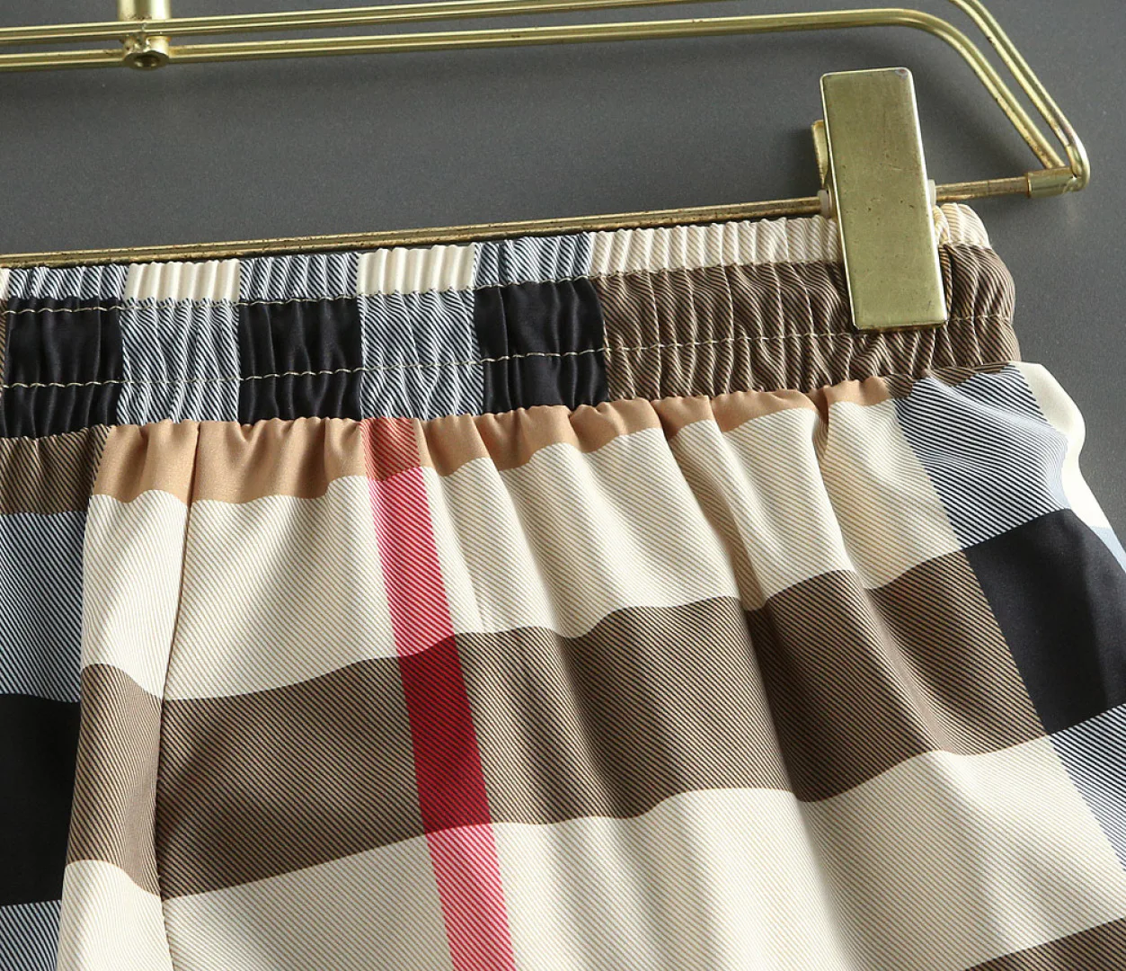 Men's Shorts BURBERRY 18000495