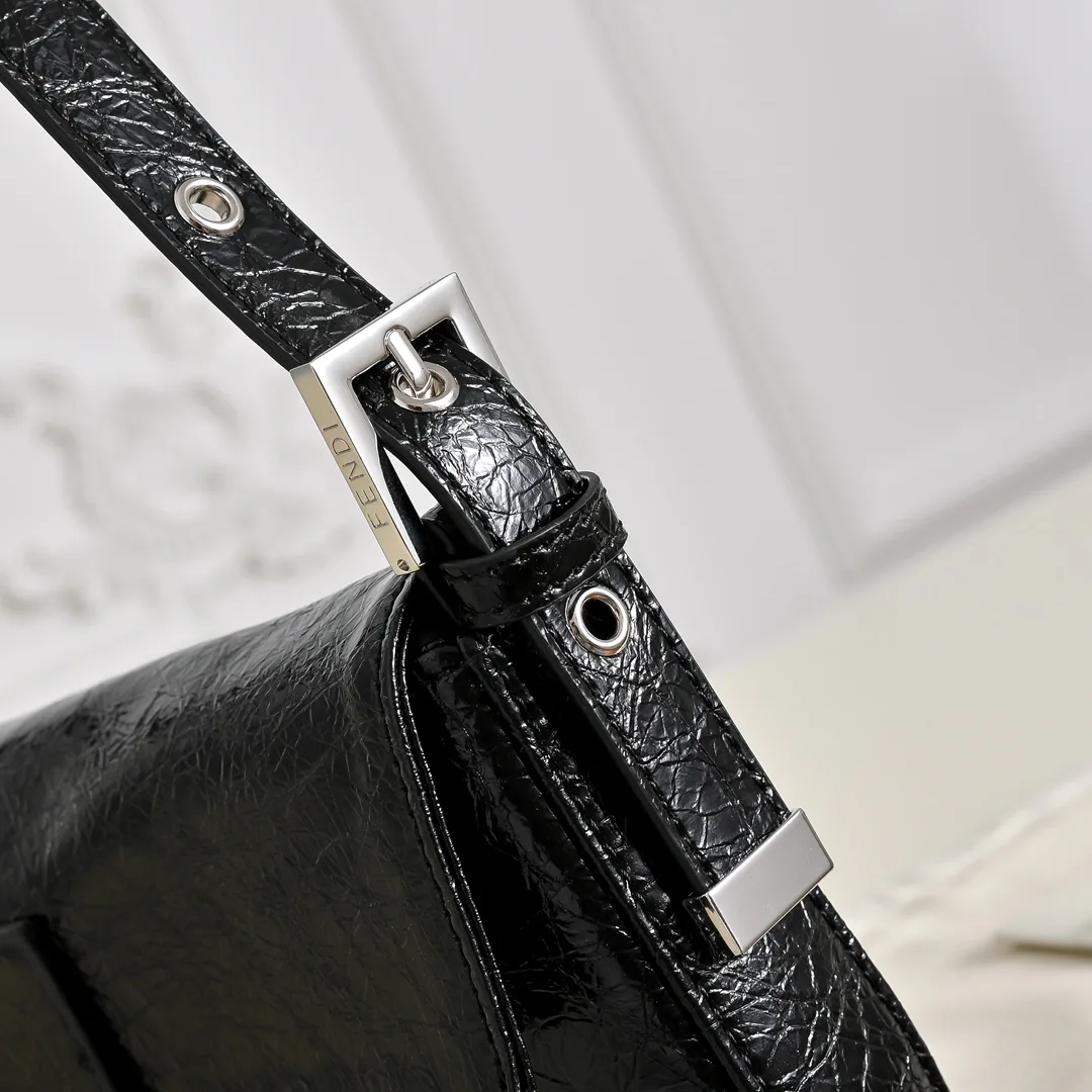 Women's Classic Handbags FENDI 18005125