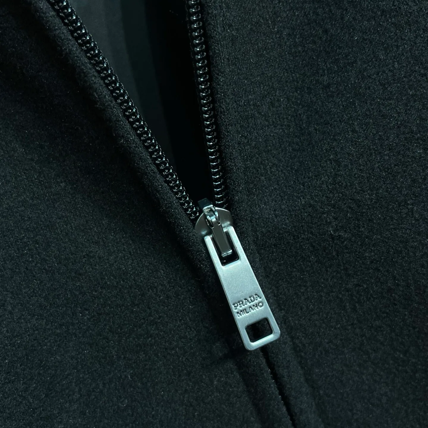 Куртки И Пуховики Мужские Prada 18609362