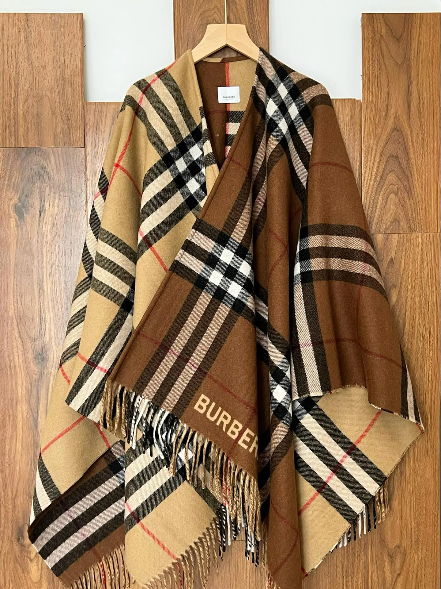 Scarves BURBERRY 18411280