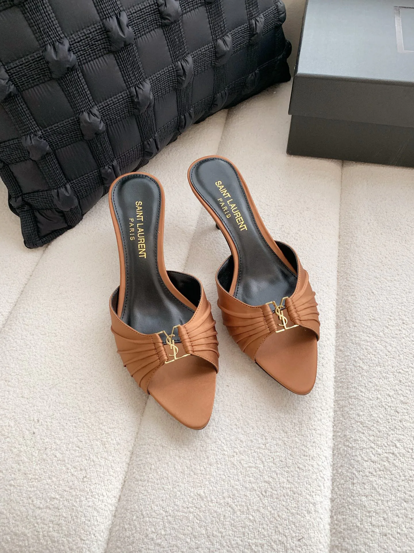 Women's Mules And Clogs SAINT LAURENT 17371743