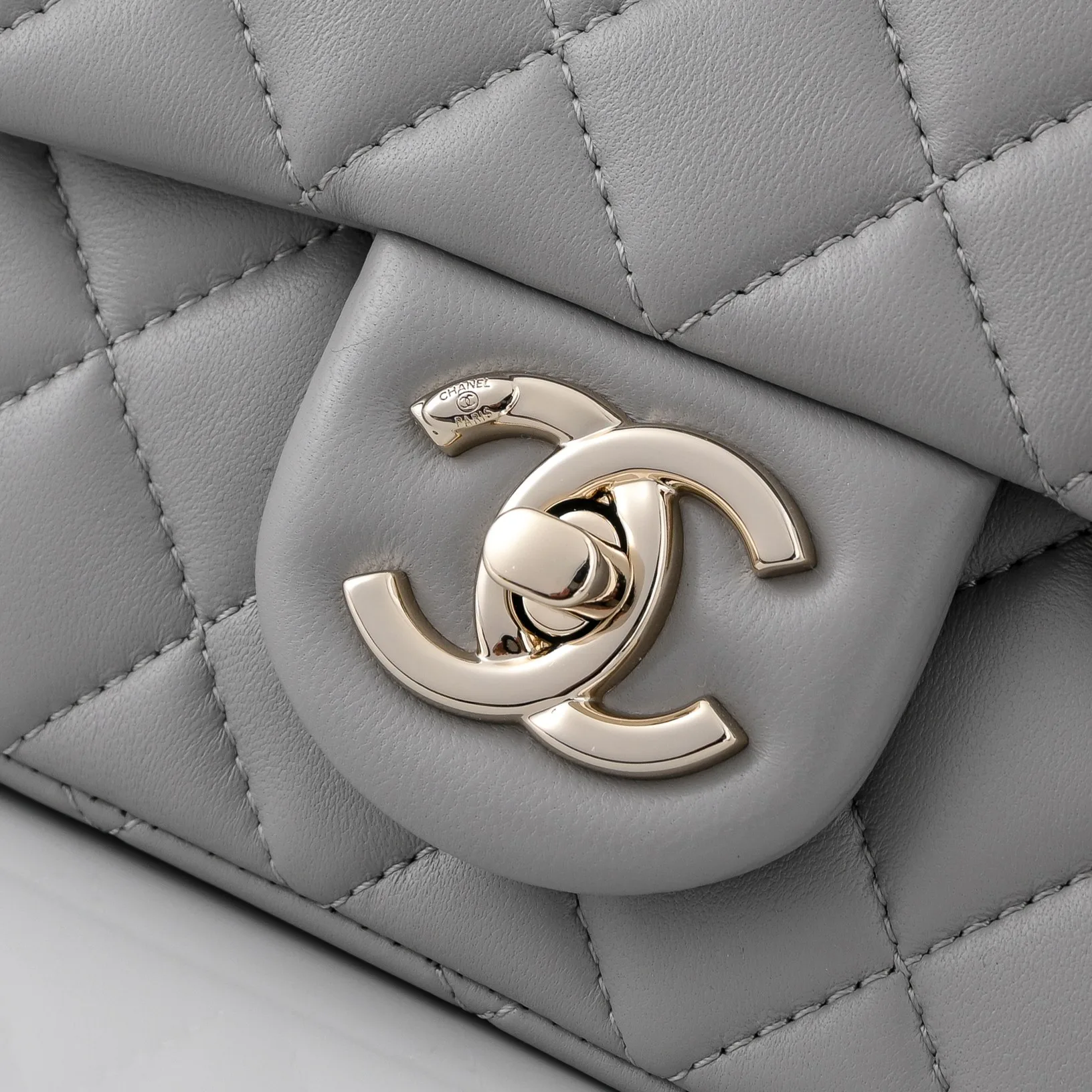 Women's Classic Handbags CHANEL 18148076