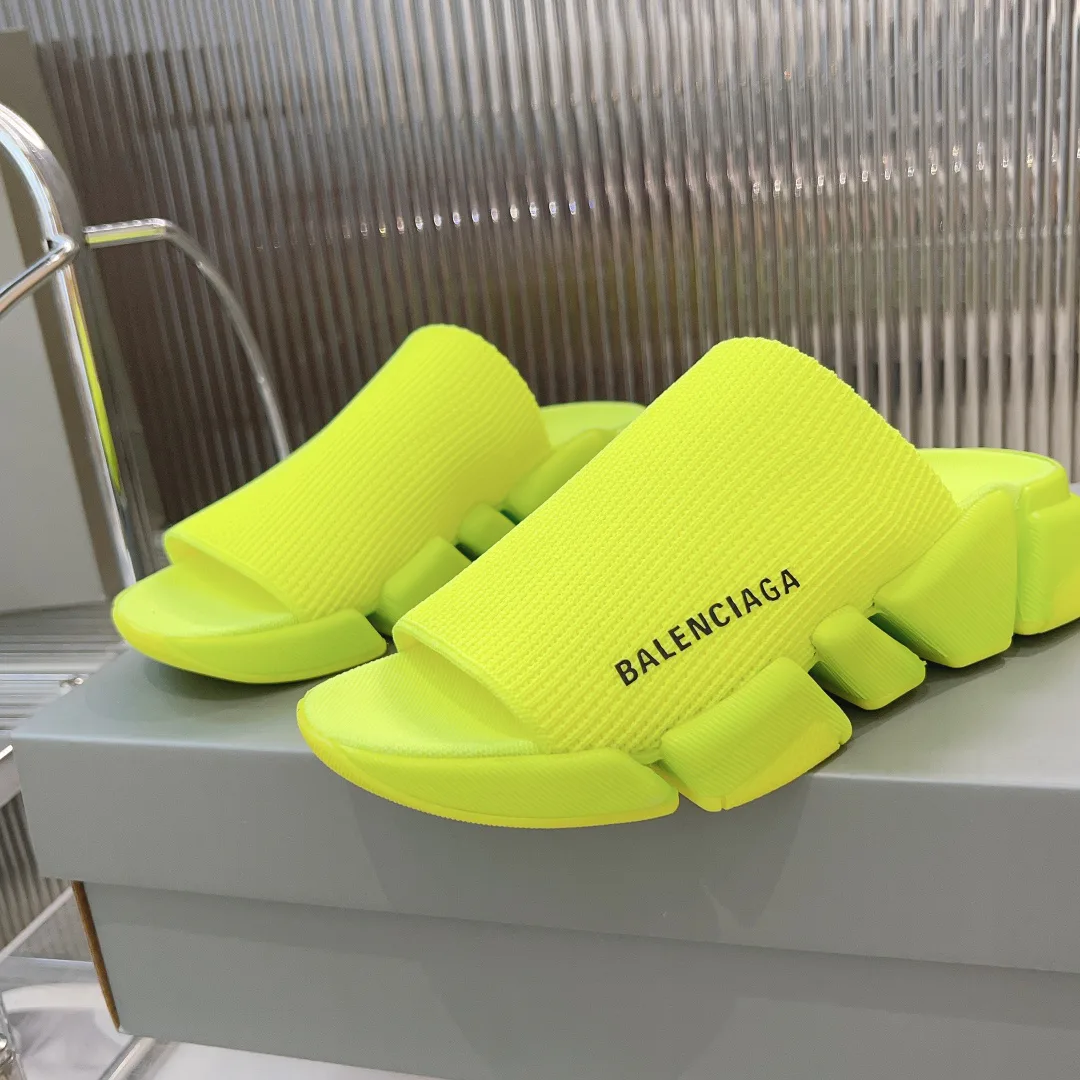Women's Flip-Flops BALENCIAGA 17182660