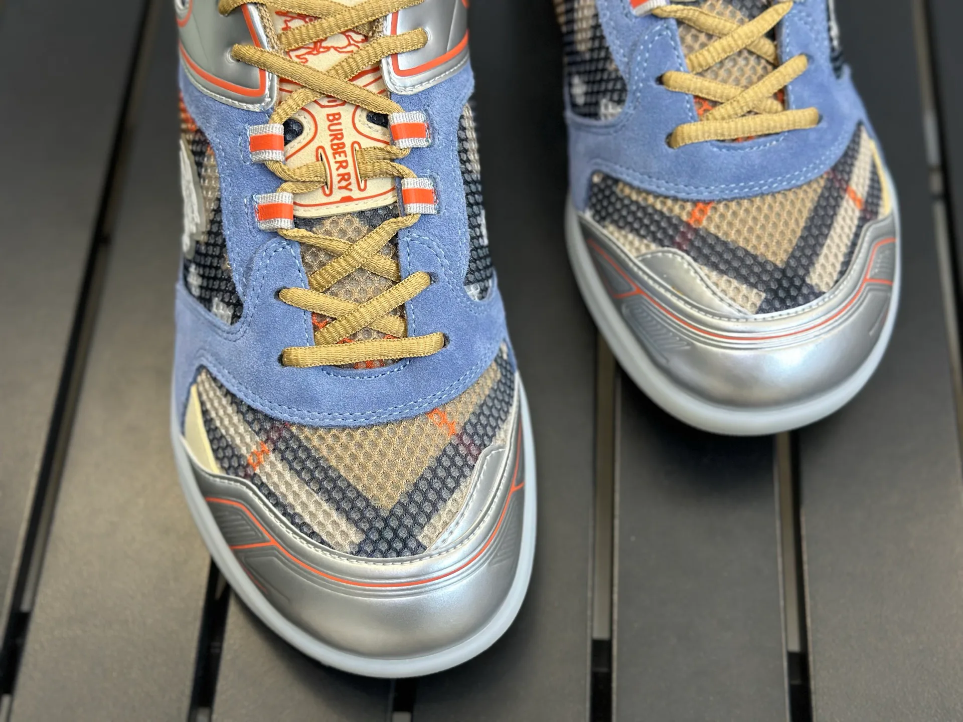 Men's Sneakers BURBERRY 17420351