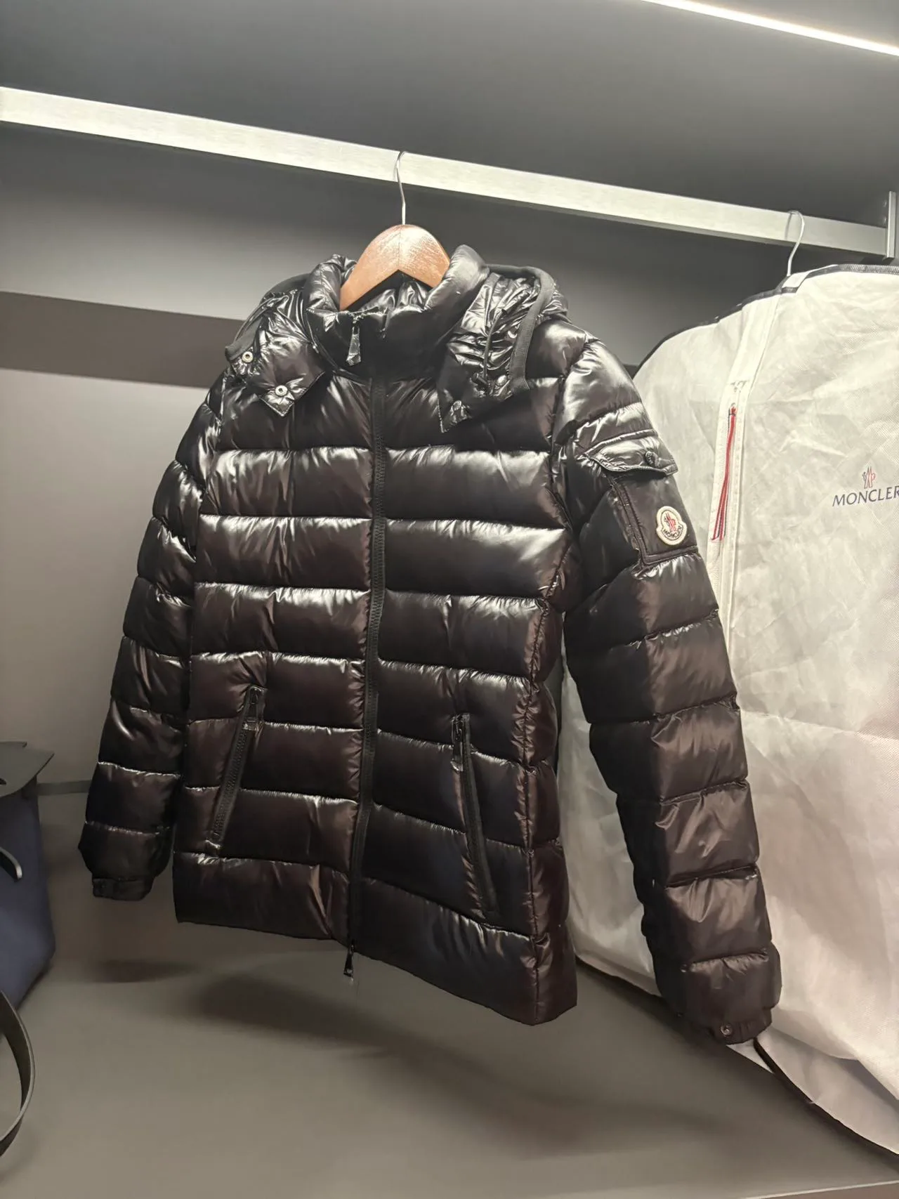 Women's Jackets And Down Jackets MONCLER 17830622