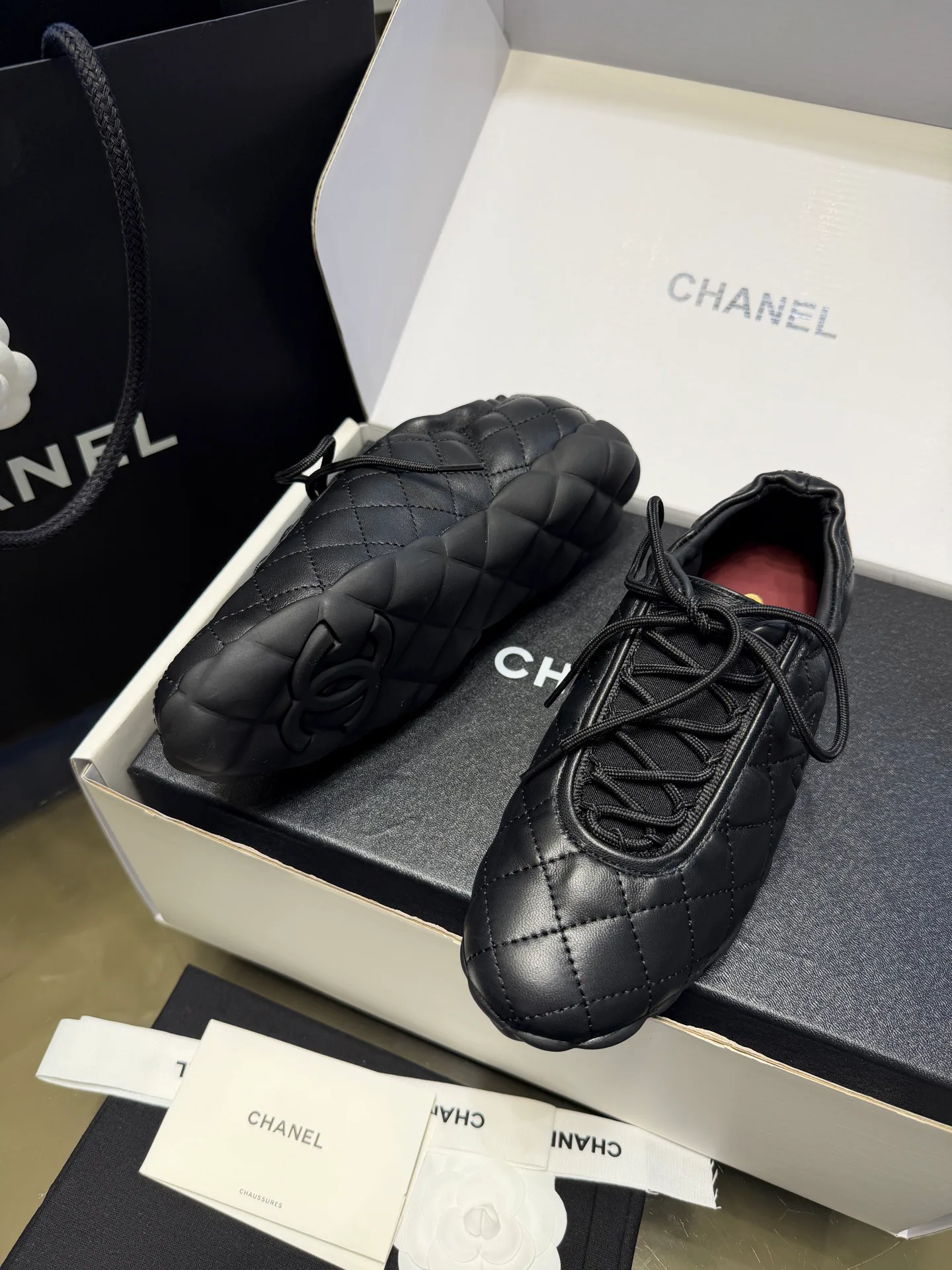 Women's Sneakers CHANEL 17877264