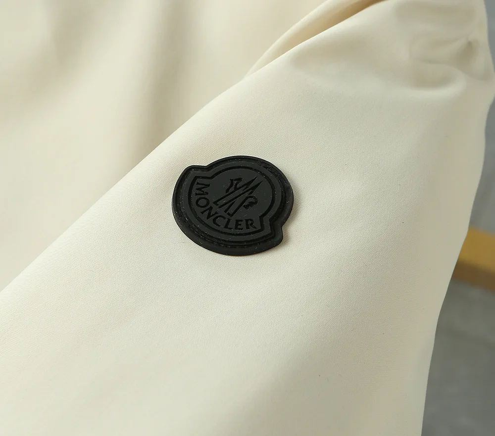Men's Jackets And Down Jackets MONCLER 18345504