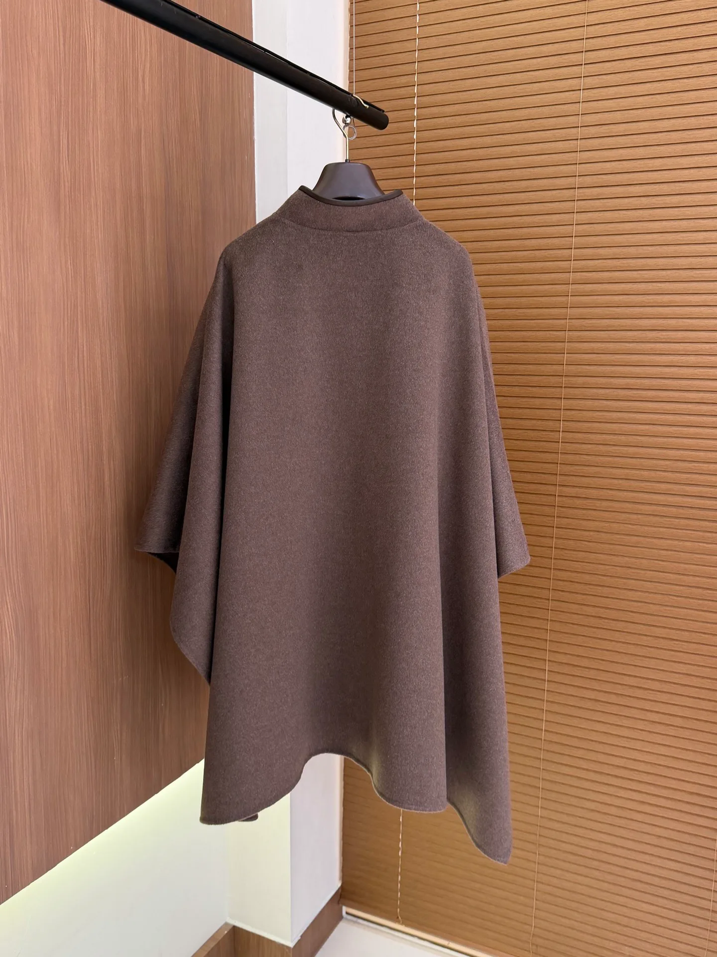 Women's Coats LORO PIANA 18274201
