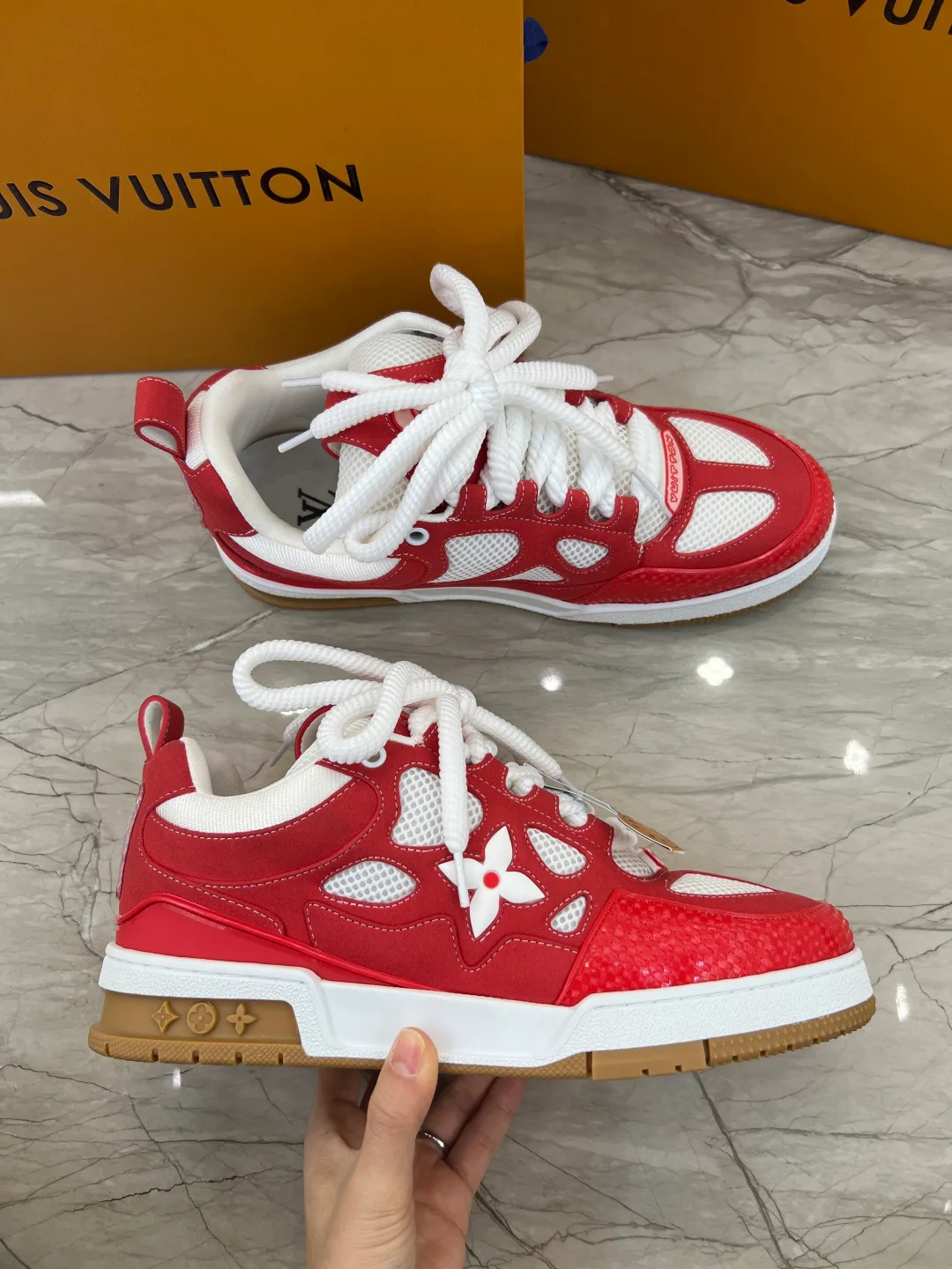 Кроссовки Мужские Louis Vuitton 18679678