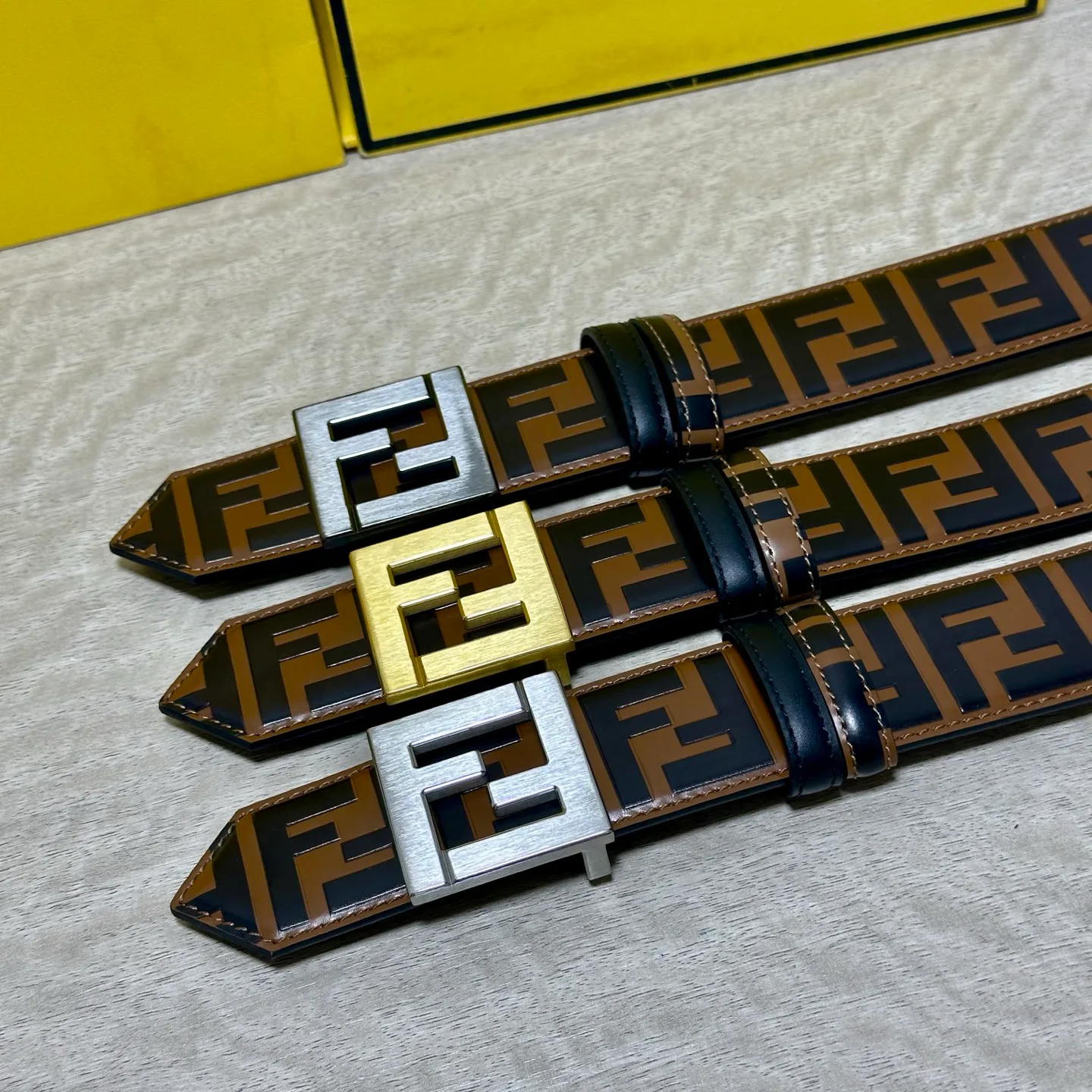 Belts FENDI 17926195