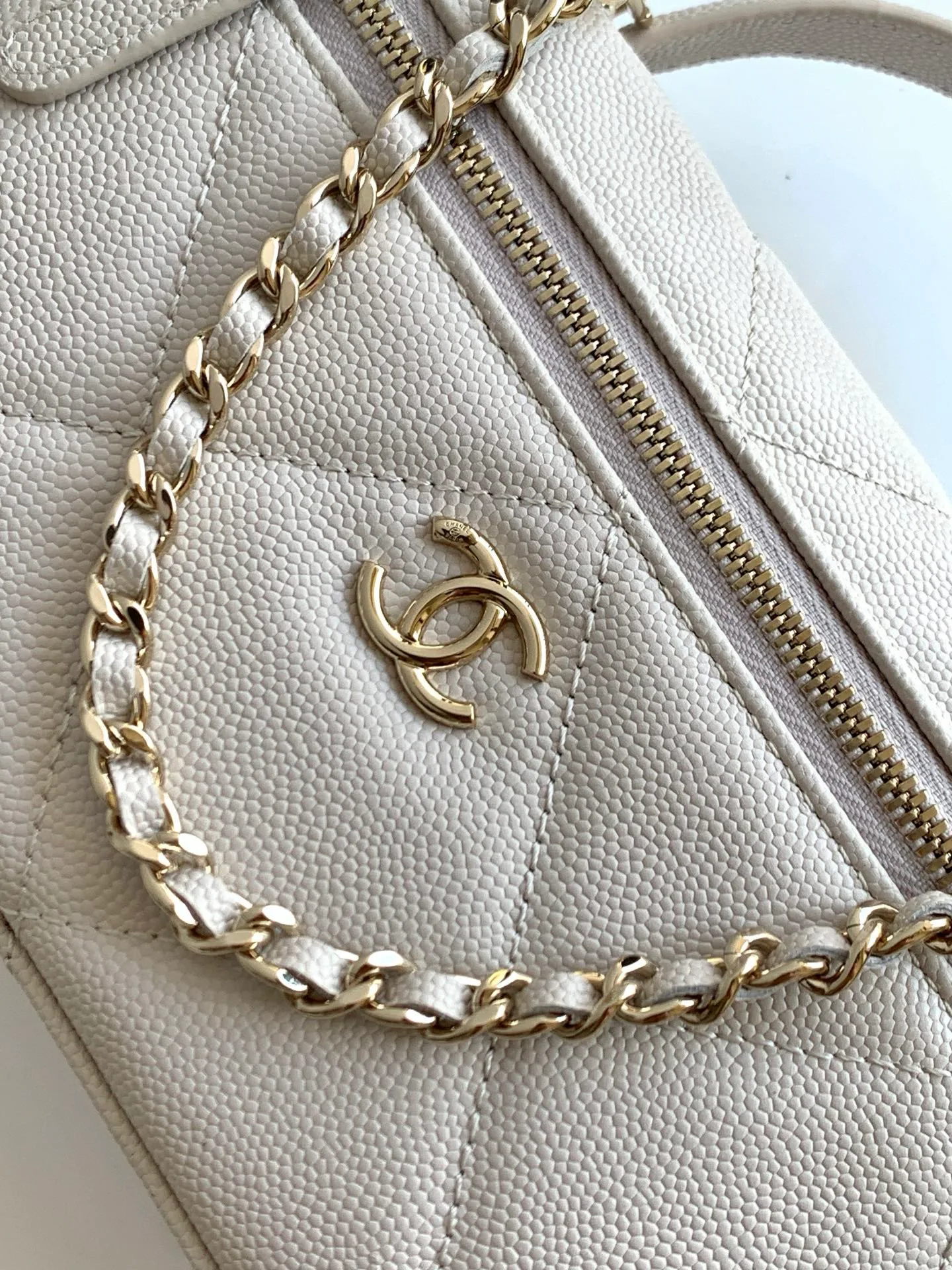 Классические Сумки Женские Chanel 18588851