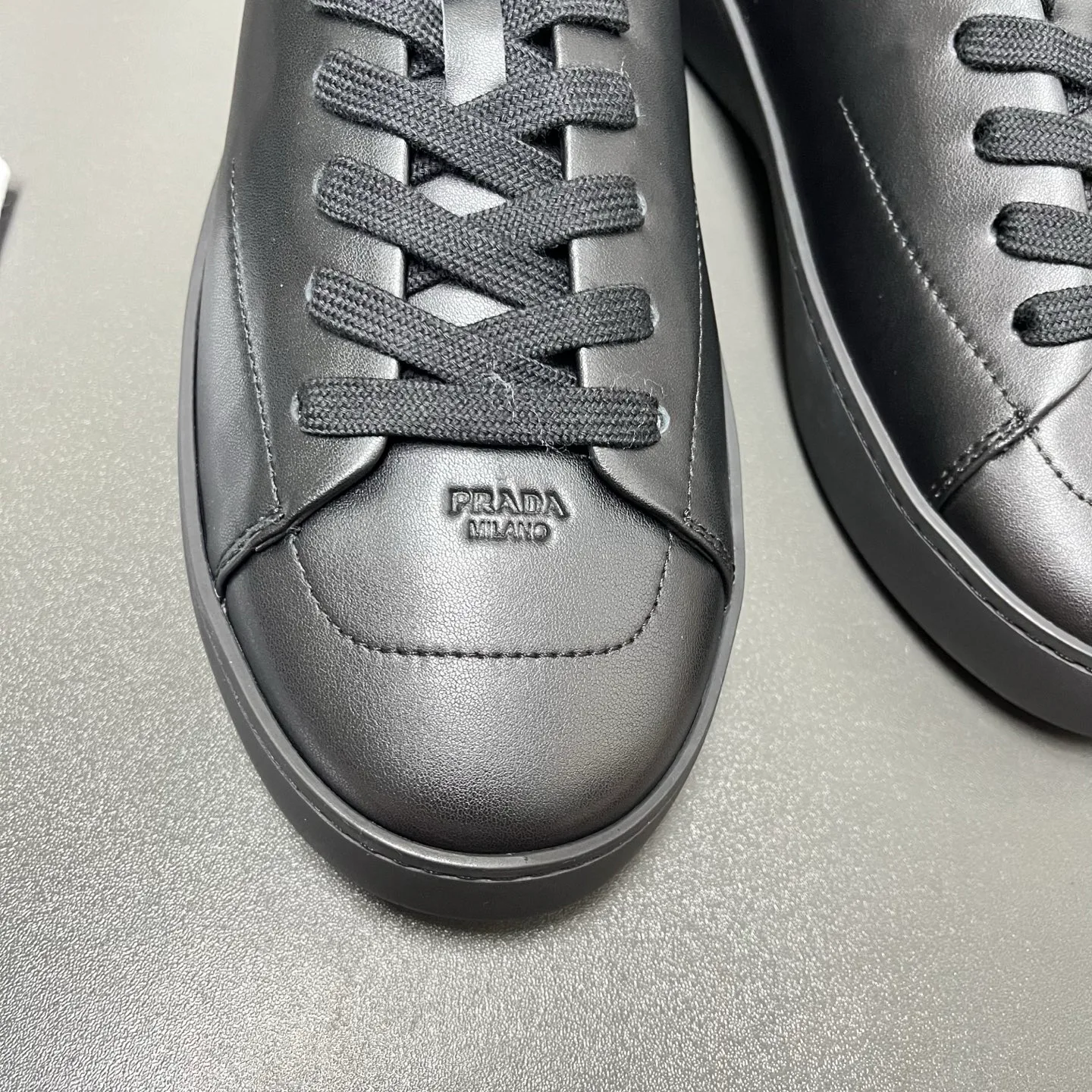 Men's Sneakers PRADA 16940094