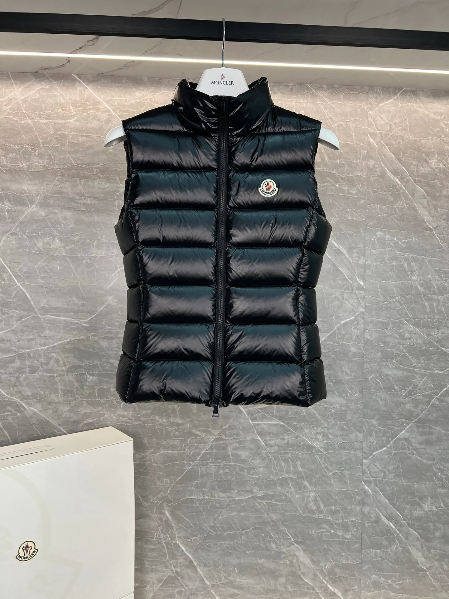 Women's Vests MONCLER 17850093