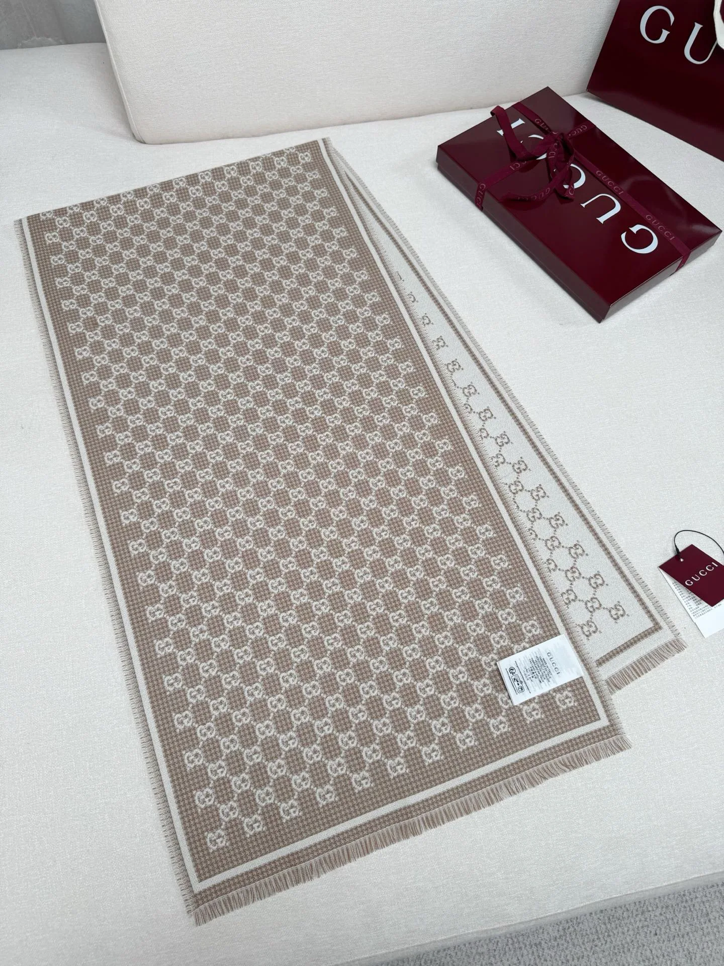 Scarves GUCCI 17992040