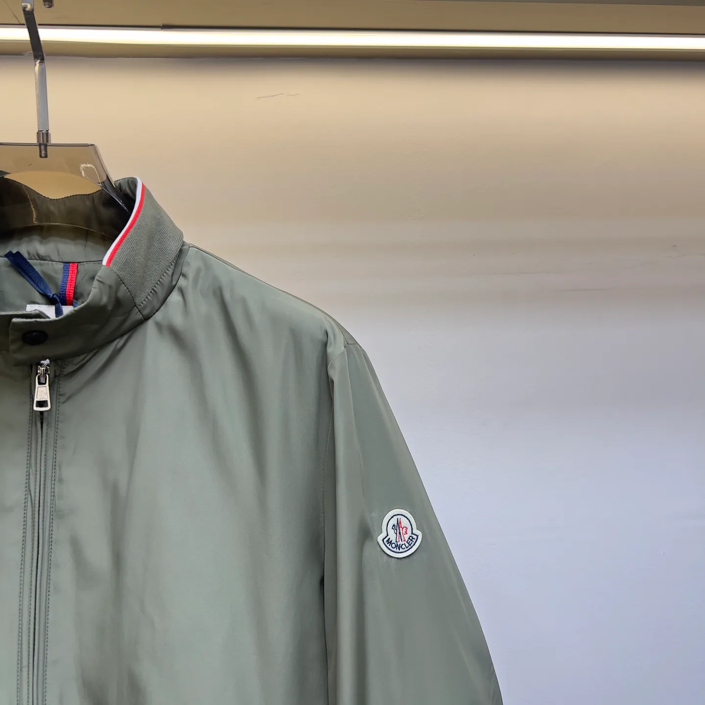 Women's Jackets And Down Jackets MONCLER 17340707