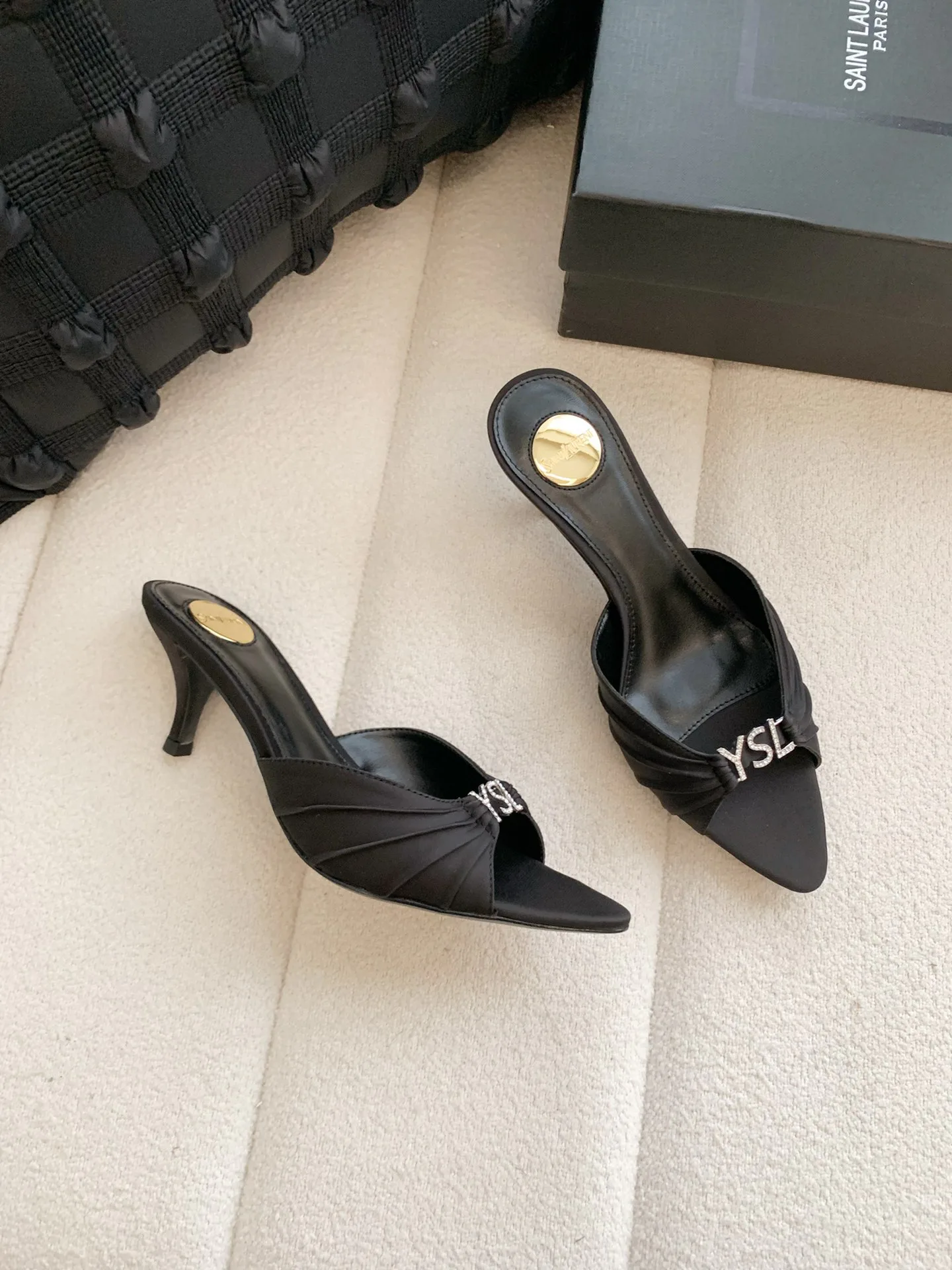 Women's Mules And Clogs SAINT LAURENT 17371762