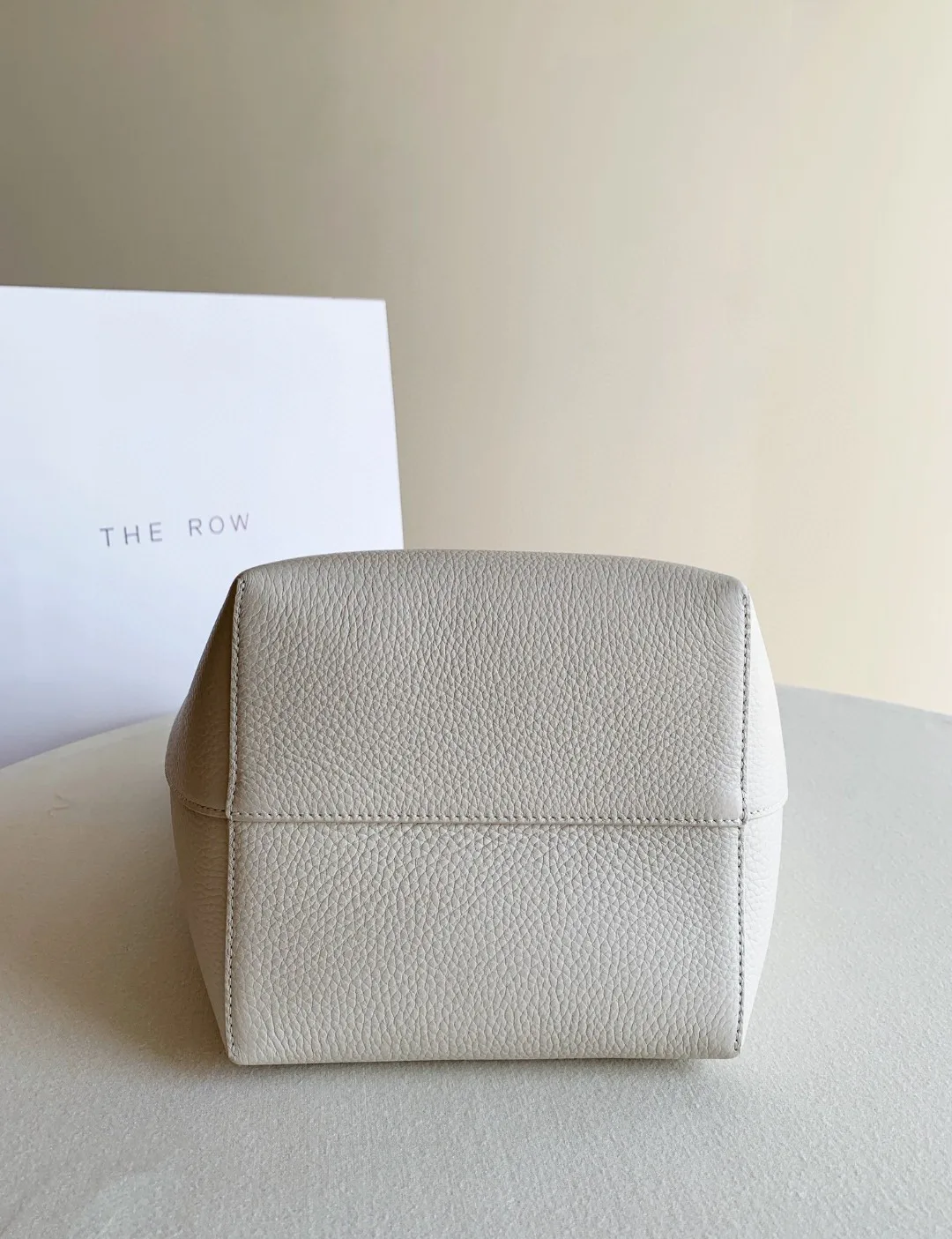 Women's Classic Handbags THE ROW 18070662