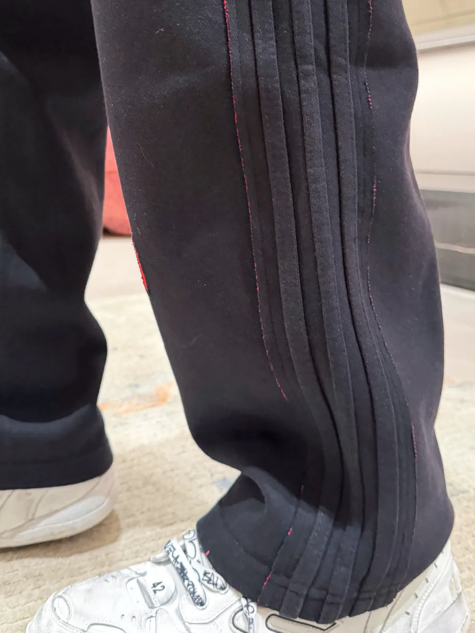 Men's Trousers BURBERRY 18499670