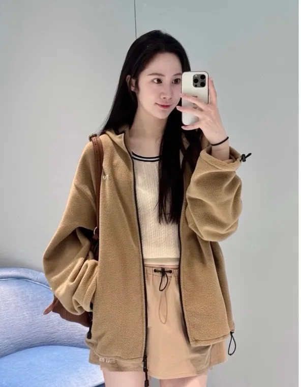 Women's Jackets And Down Jackets MIU MIU 18033885